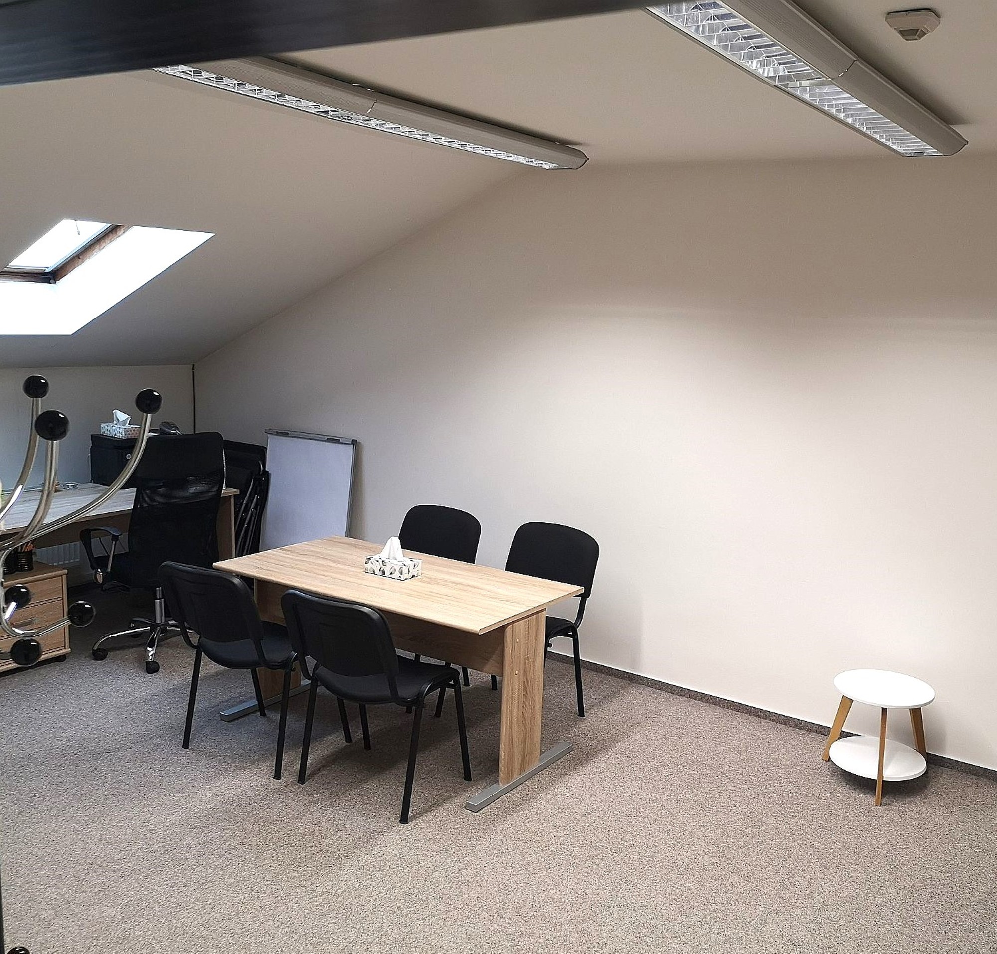 Pronájem  kancelářských prostor  v širším centru   Plzně  – foto 4