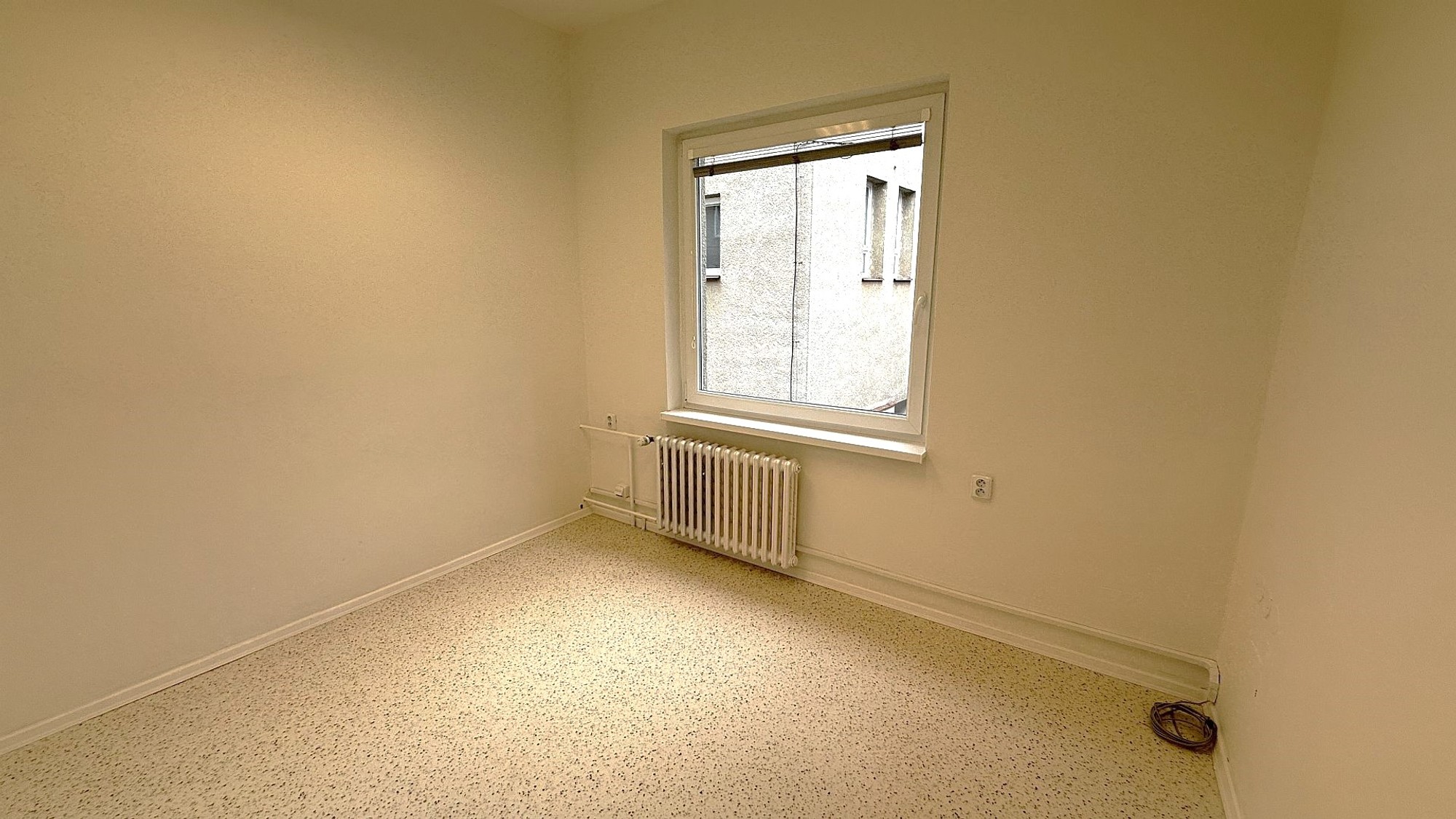Pronájem kancelářských prostor v širším centru Plzně – foto 12