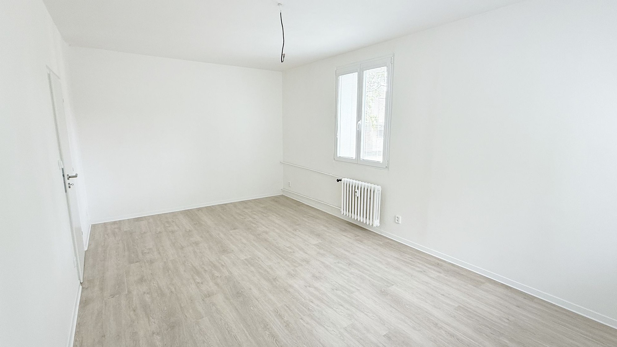 Pronájem zrekonstruovaného bytu 2+1  v Plzni na Borech – foto 4