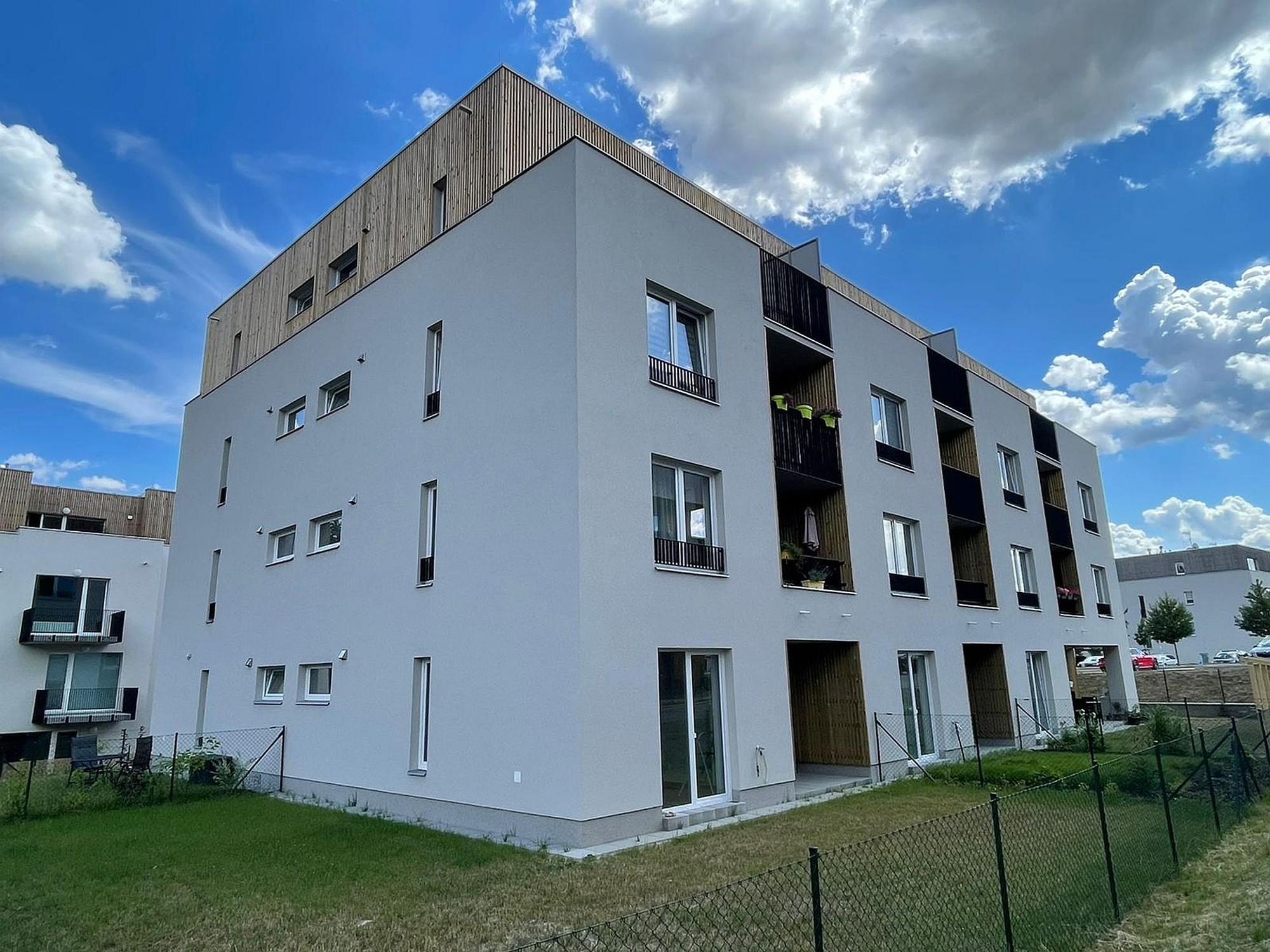Pronájem novostavby bytu 2+kk s předzahrádkou a dvěma parkovacími stáními v Plzni - Valše – foto 4