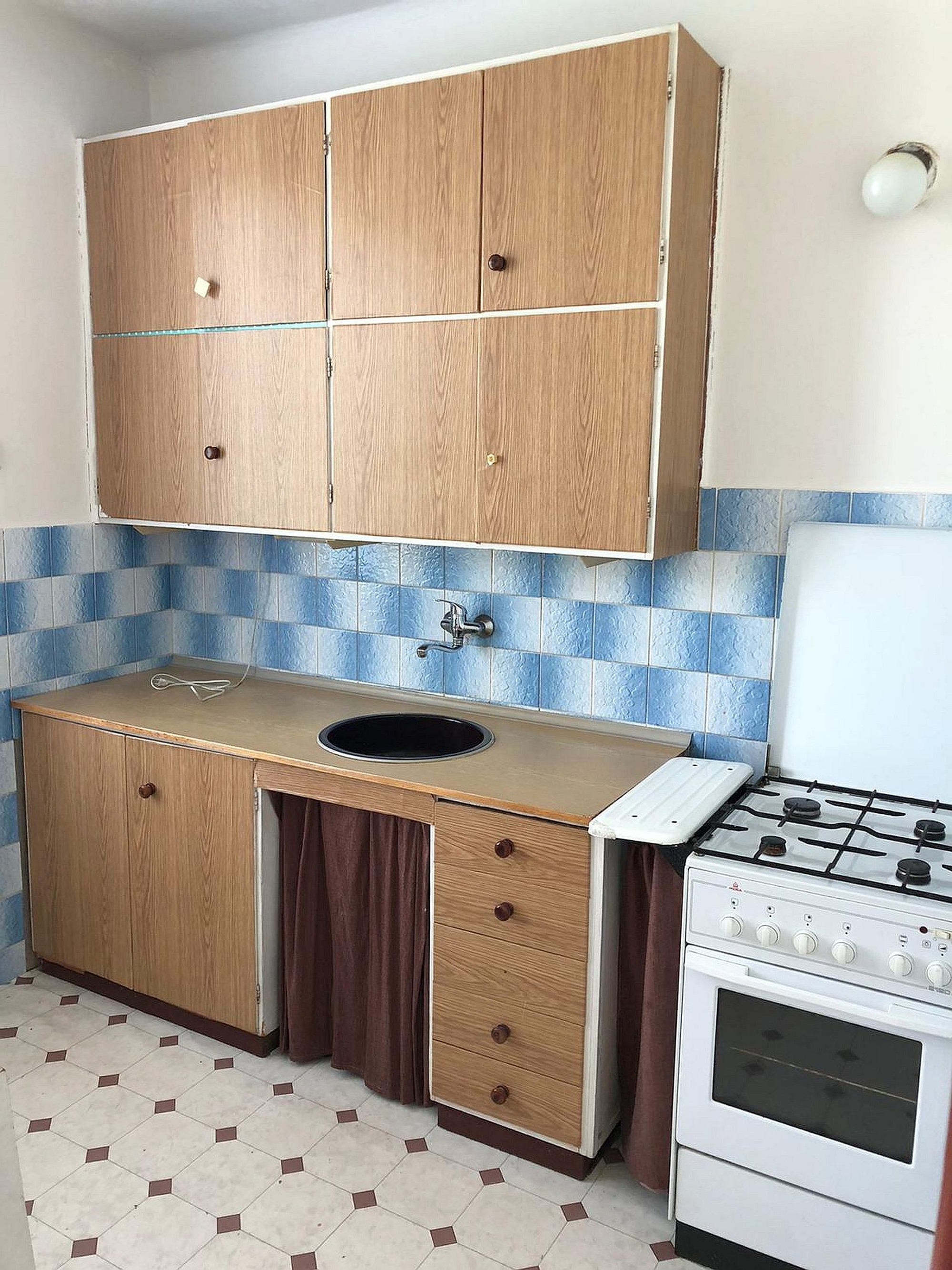 Pronájem cihlového bytu 2+1 v Plzni na Slovanech – foto 2