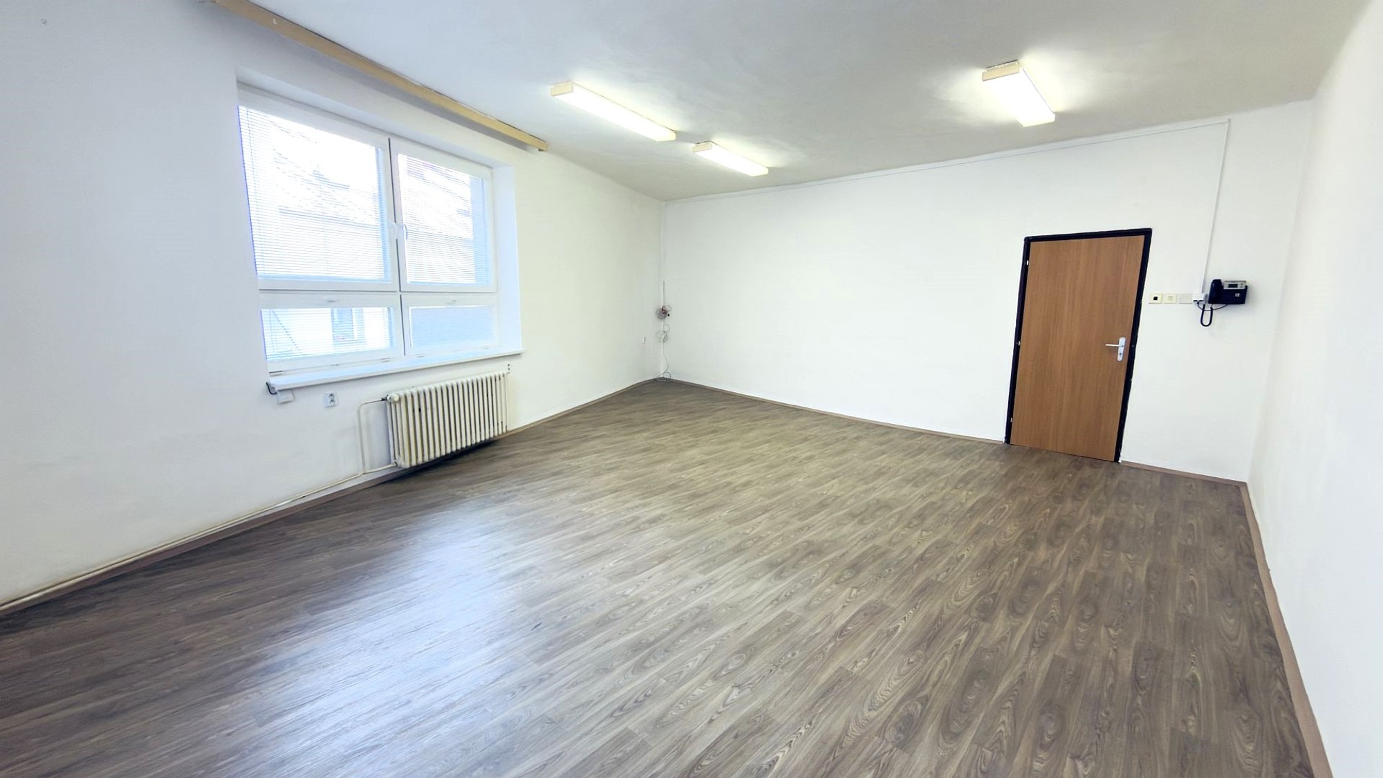 Pronájem kancelářských prostor v širším centru Plzně – foto 3