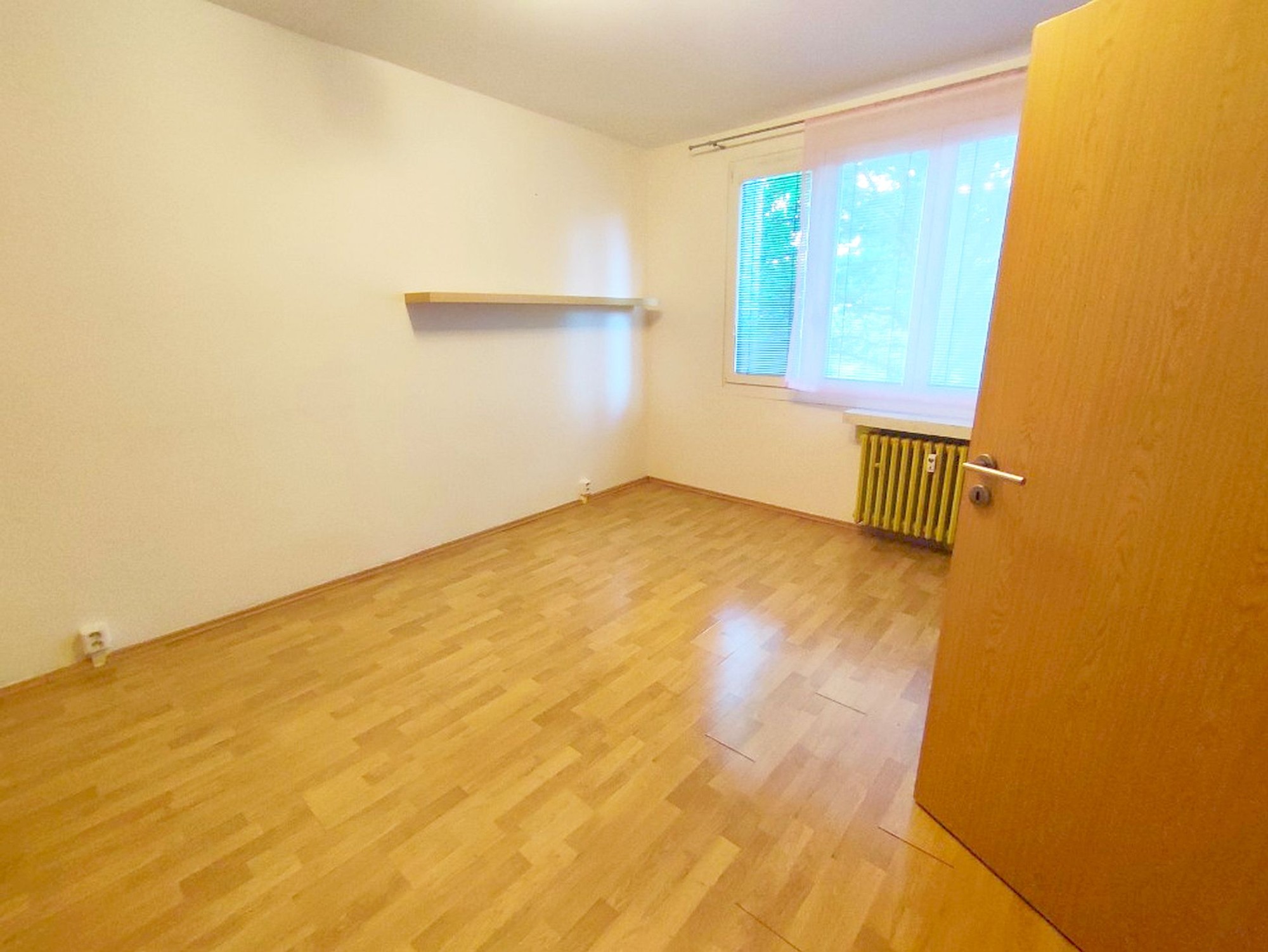 Pronájem zrekonstruovaného bytu 1+1 v Plzni na Skvrňanech – foto 5