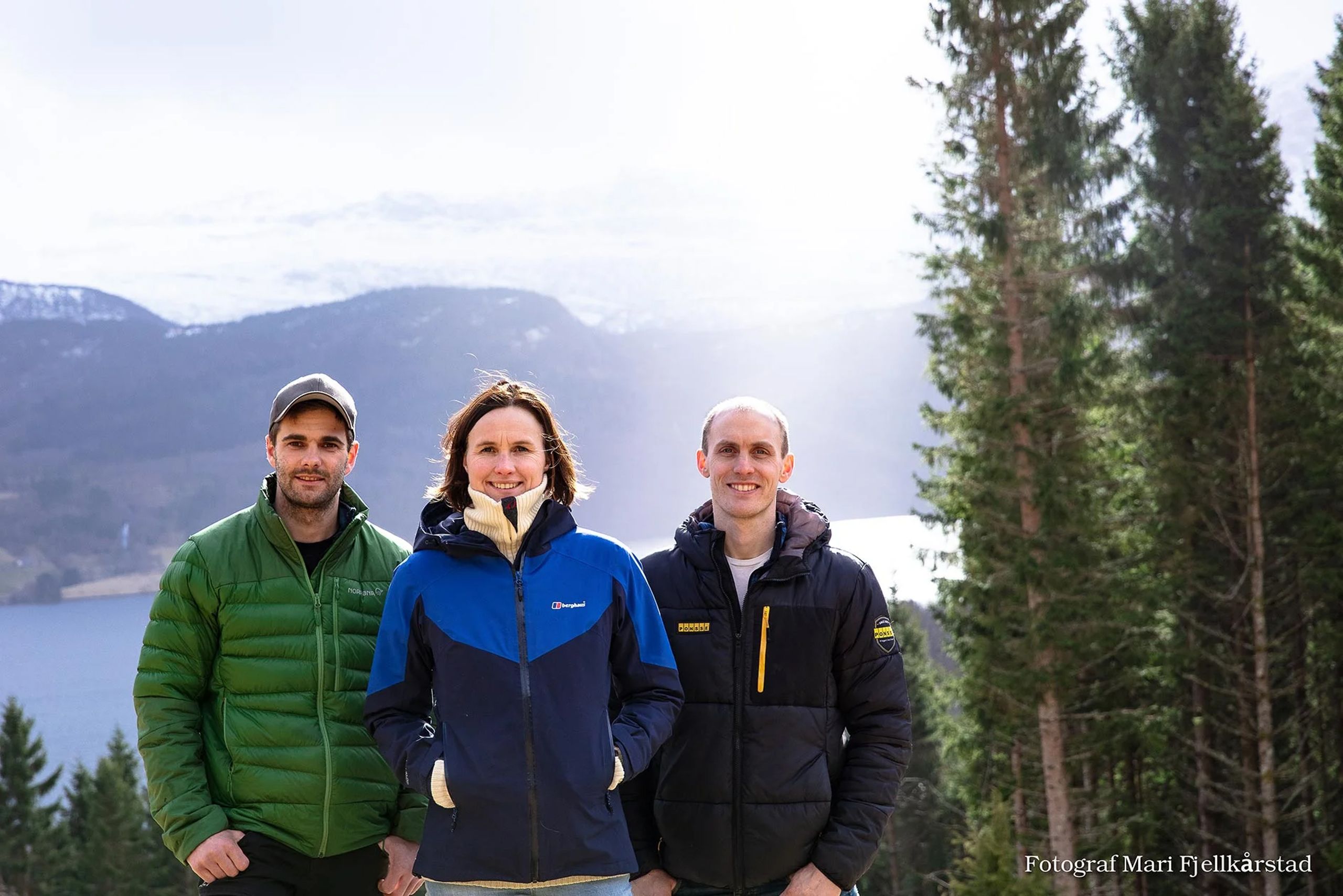 De tre initiativtakerne bak Fjordtømmer AS, Tarjei Kusslid, Ingunn Kjelstad og Martin Braanaas.
