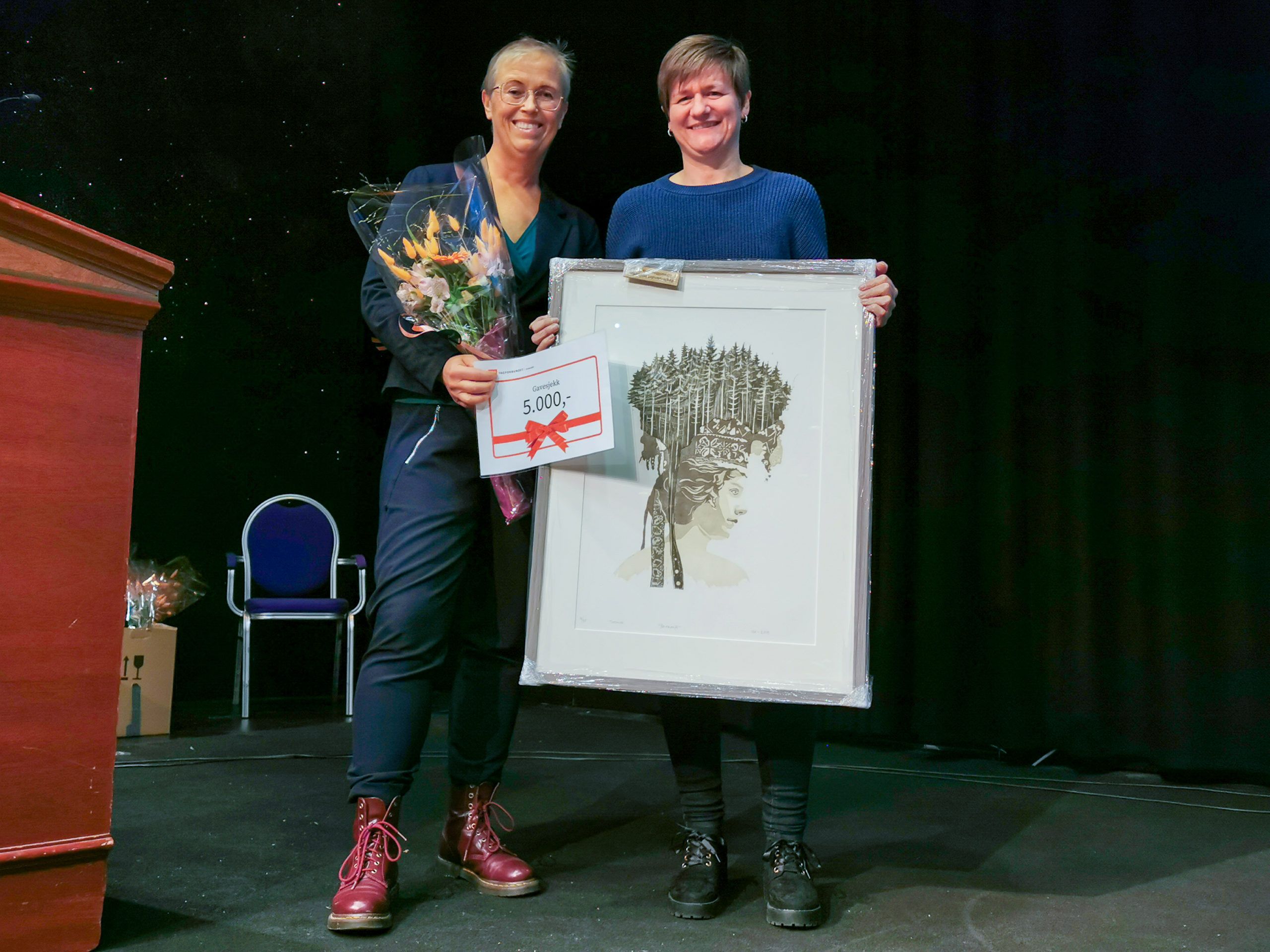 Fra venstre daglig leder Kvinner i Skogbruket Britt Godtlund og leder i Fagforbundet Innlandet Helene Skeibrok.