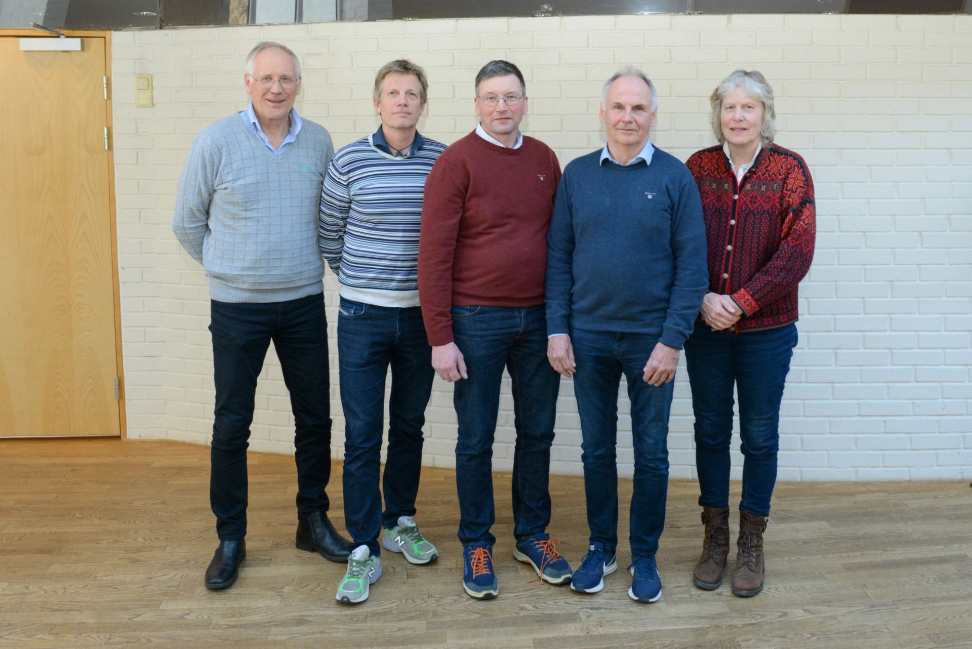 VALGKOMITÉEN: Nils Peter Undebakke, Morten Haugerud (tidligere vara), Andris Kvam (leder), Einar Høstbjør og Solveig Haugan Jonsen. Foto: Marius Lippestad