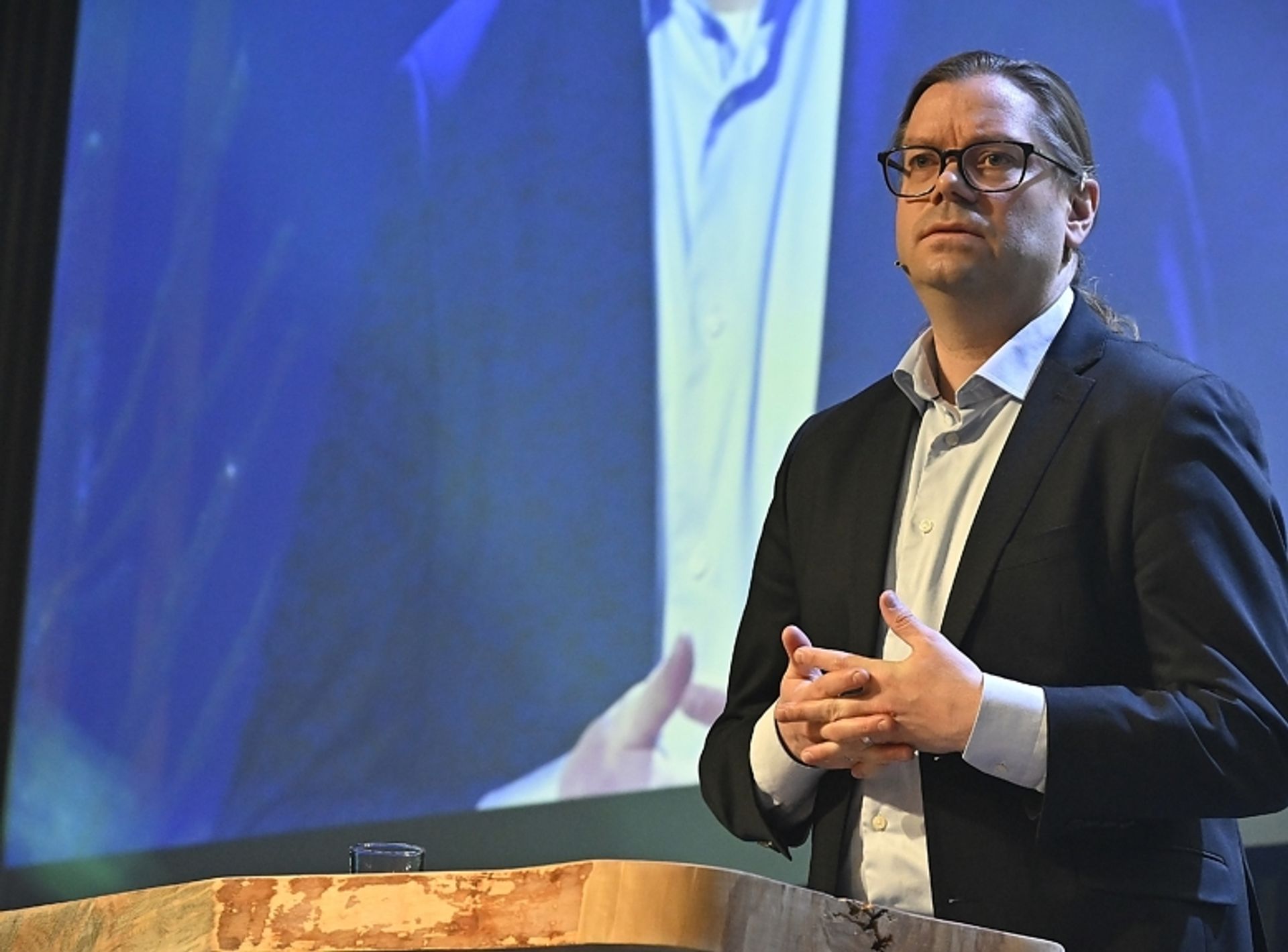 Marius Gonsholt Hov, sjefsøkonom i Handelsbanken fortalte om situasjonen i verdensøkonomien.