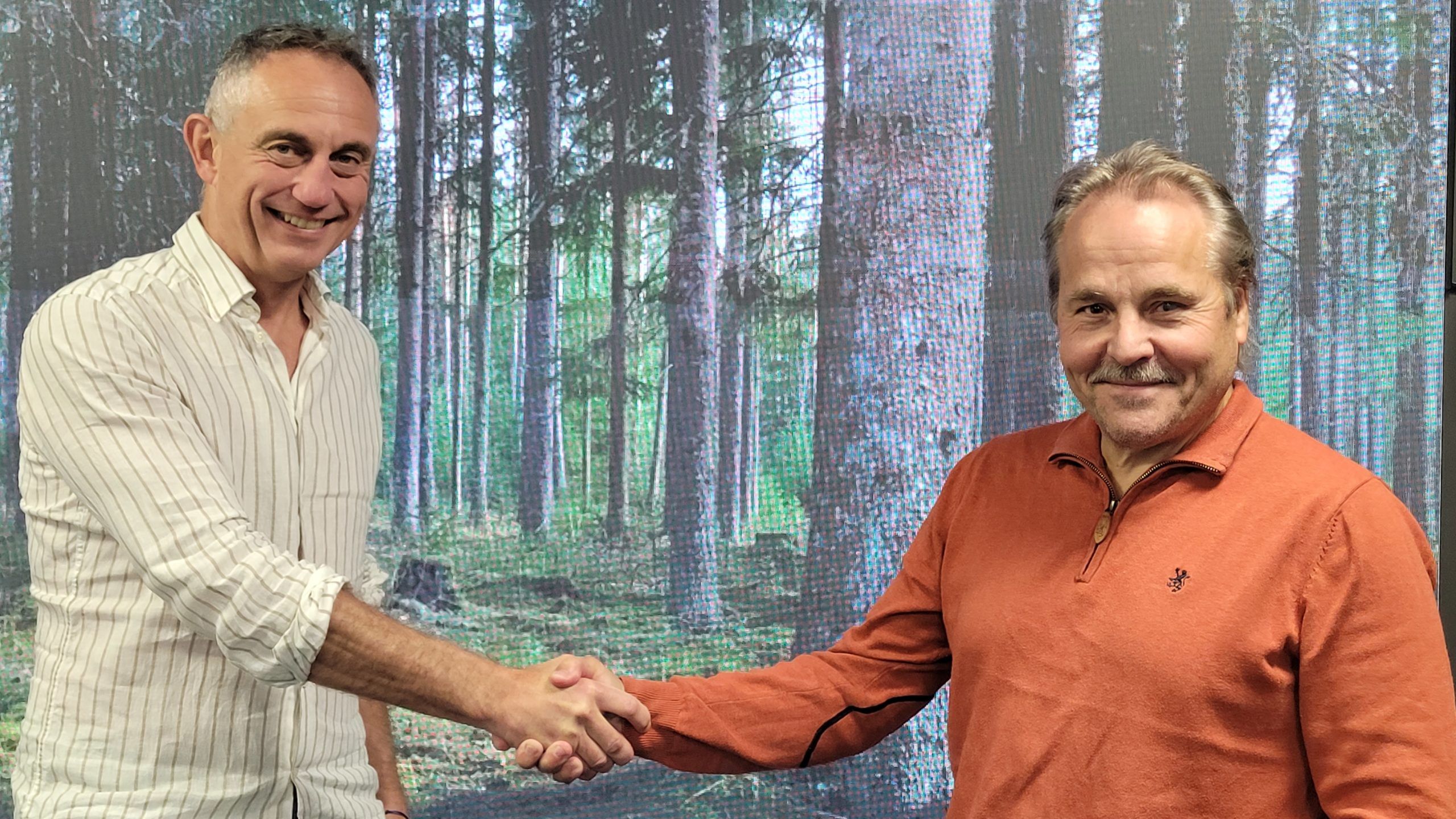 En viktig avtale for videreutvikling i entreprenørbransjen, samstemmer administrerende direktør Gudmund Nordtun i Glommen Mjøsen Skog og daglig leder Gunnar Filtvedt i GM Skogsdrift.