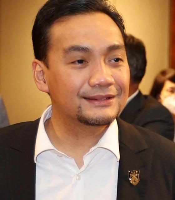 拿督翁哈菲兹·加查