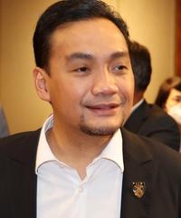 拿督翁哈菲兹·加查