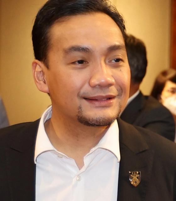 拿督翁哈菲兹·加查