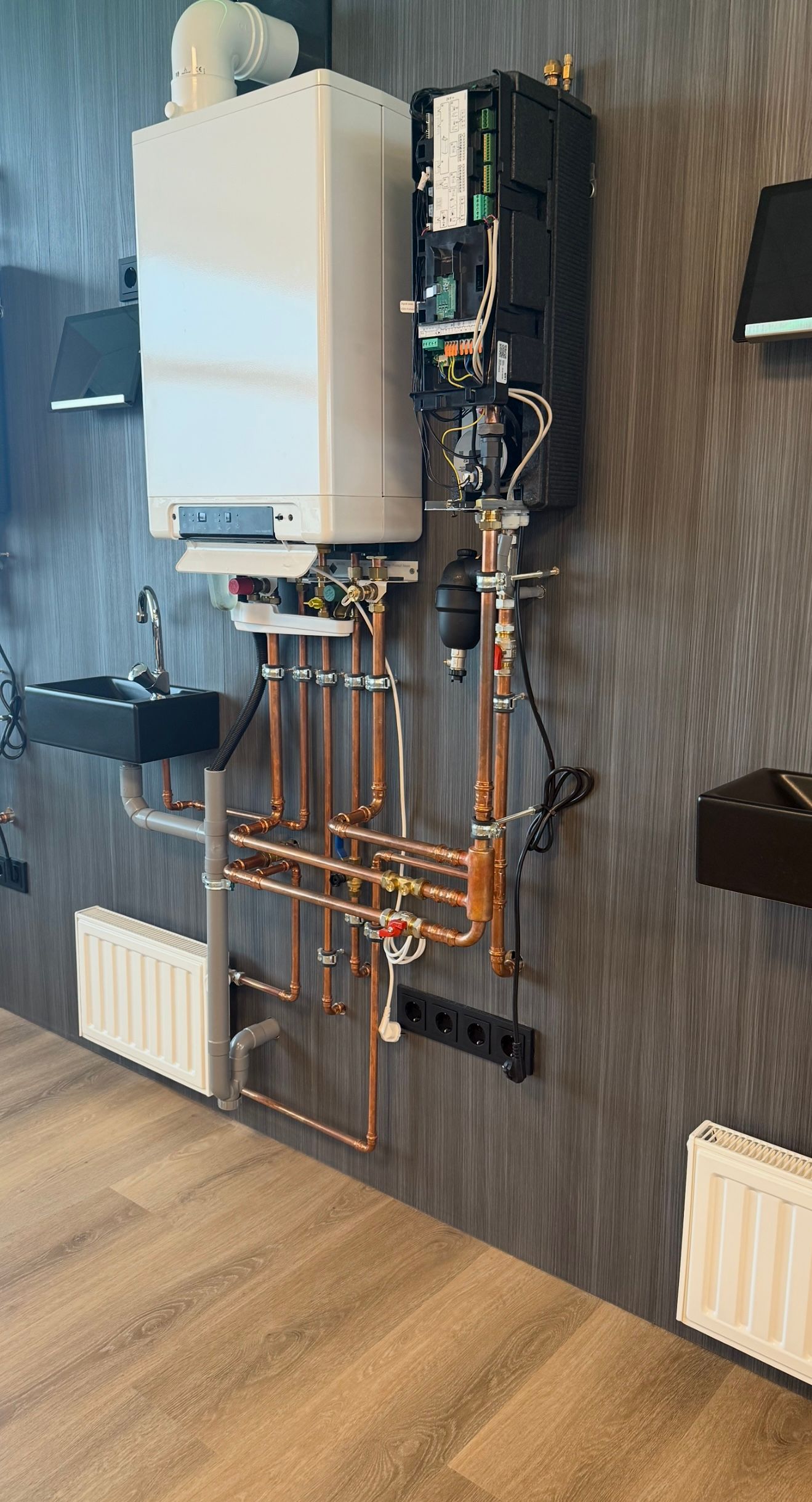 Najaar 2025 Actieprijzen - Intergas Xtend Cool Grey 5kW Hybride Warmtepomp