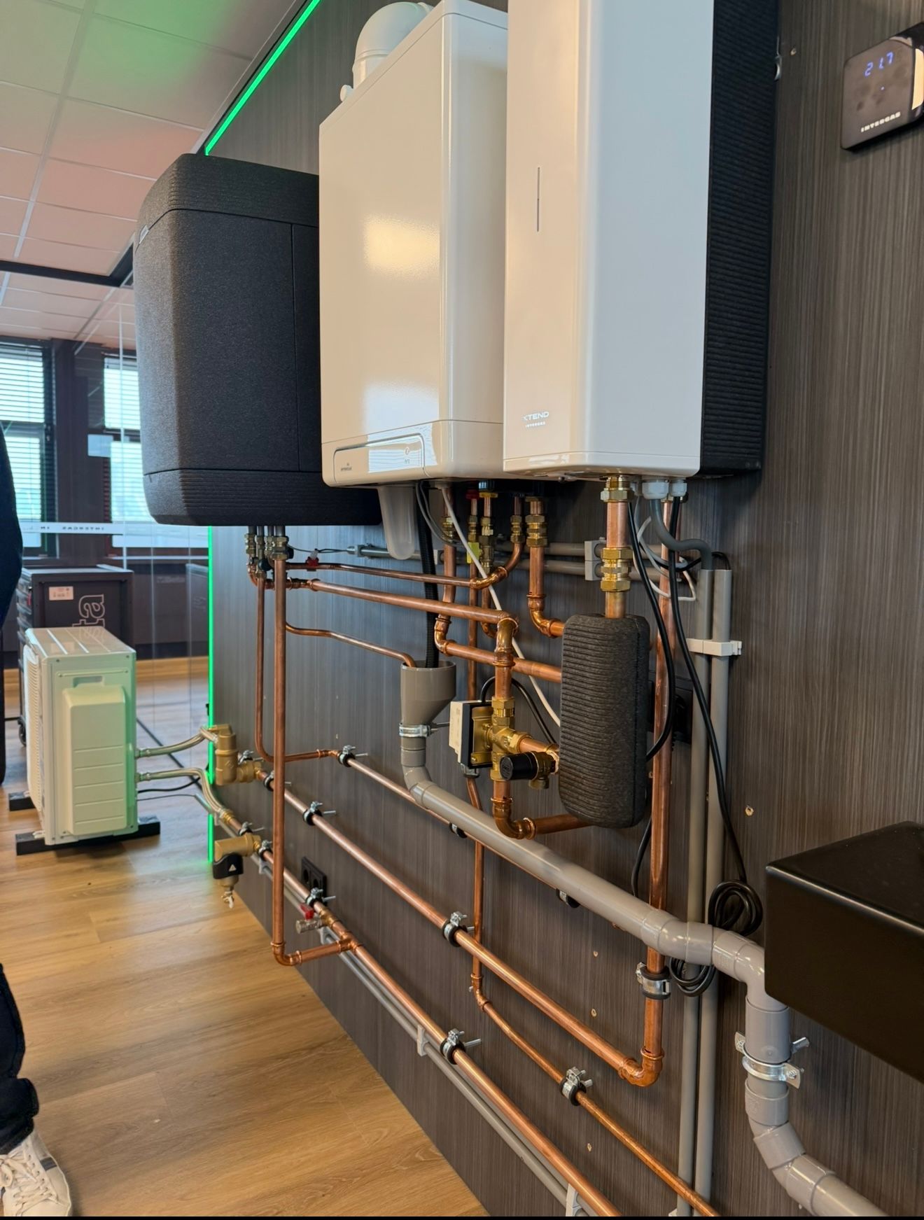 Najaar 2025 Actieprijzen - Intergas Xtend Cool Grey 5kW Hybride Warmtepomp