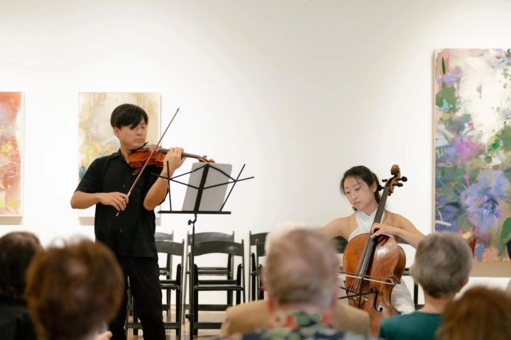 Siwoo Kim performing at David Lusk Gallery, Memphis