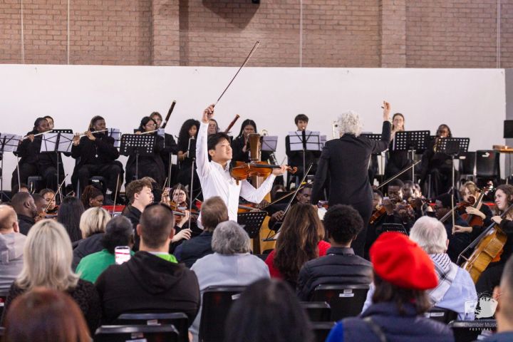 Siwoo Kim with the festival orchestra at the Franschhoek community concert
