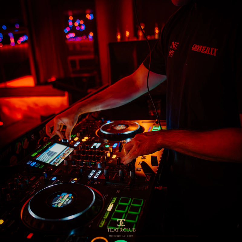 Theater nightclub gallery image 2