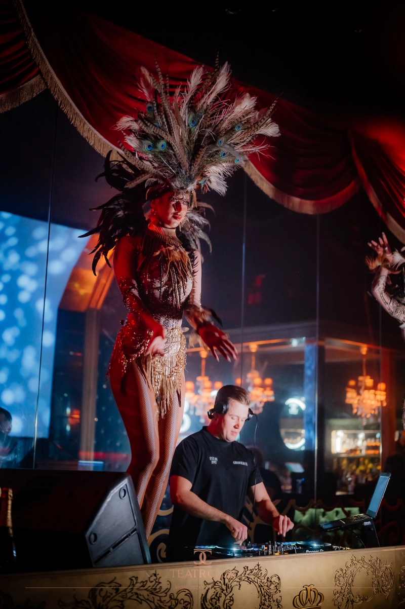 Theater nightclub gallery image 4