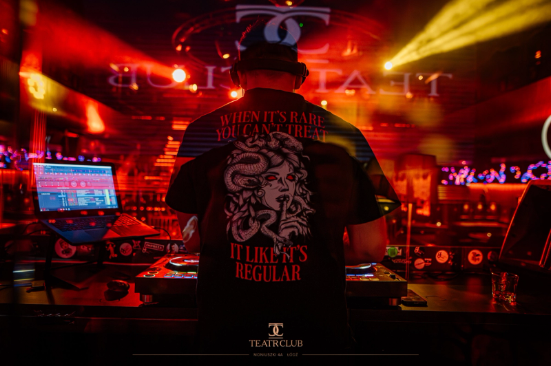 Theater nightclub gallery image 1