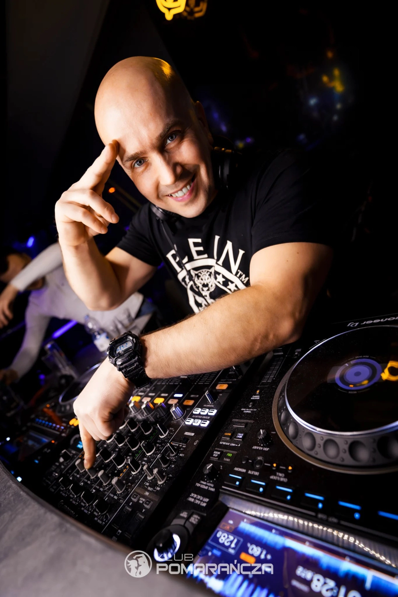 Orange nightclub gallery image 2