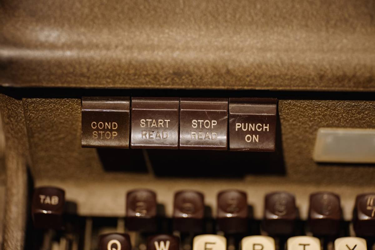 What Is a Content Marketing Report Template? Definition, Examples, and Best Practices