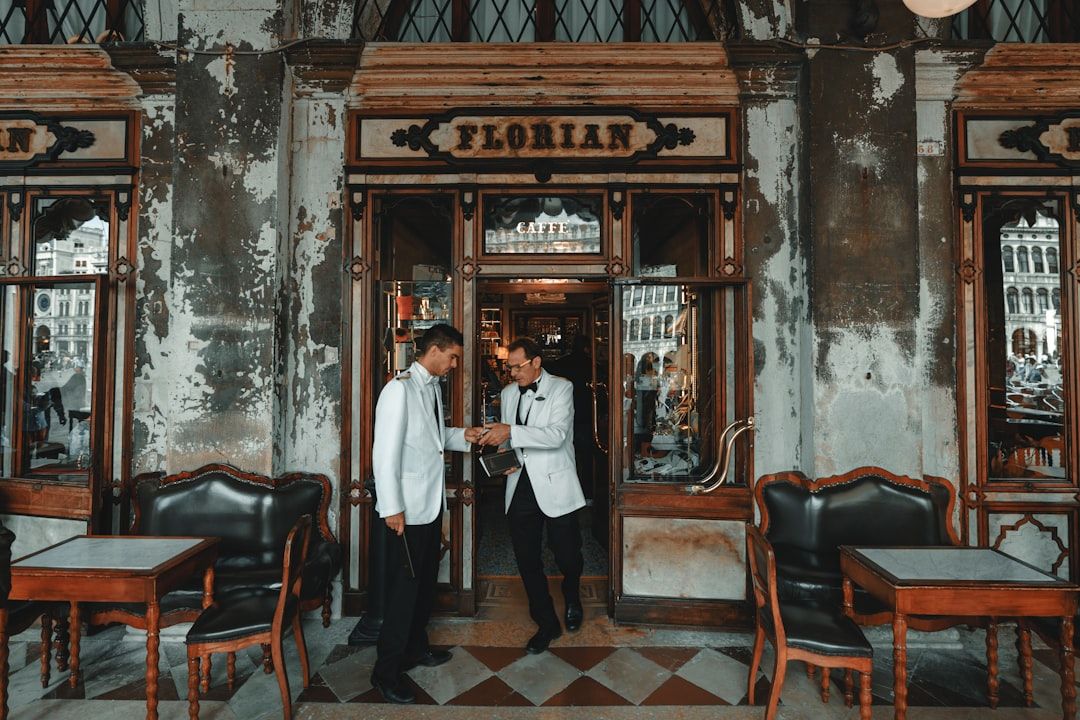 Google Ads for Restaurant Uniform Suppliers: A Comprehensive Setup Guide