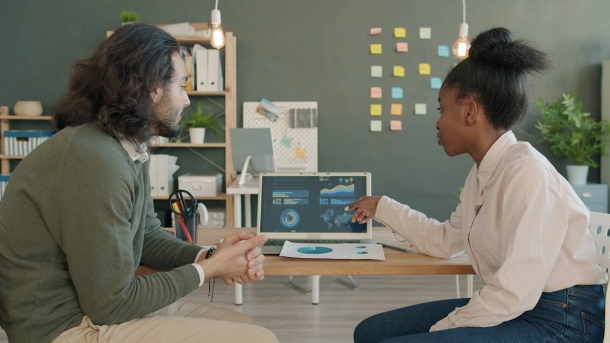 How to Create a Digital Marketing Report: Key Steps and Best Practices