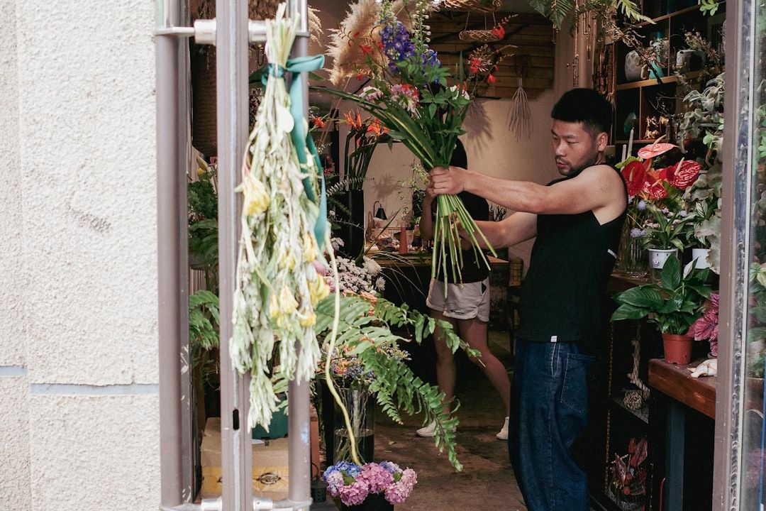 Google Ads for Floral Businesses: A Comprehensive Setup Guide