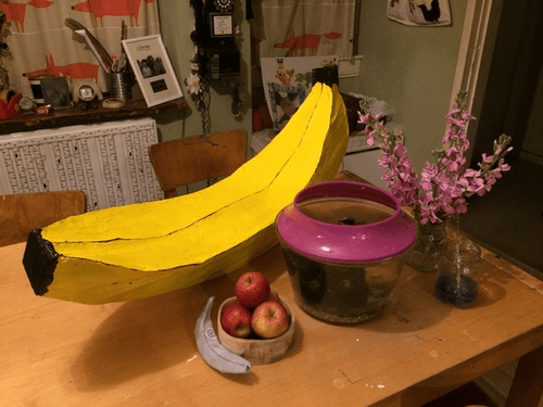 Card banana painted yellow