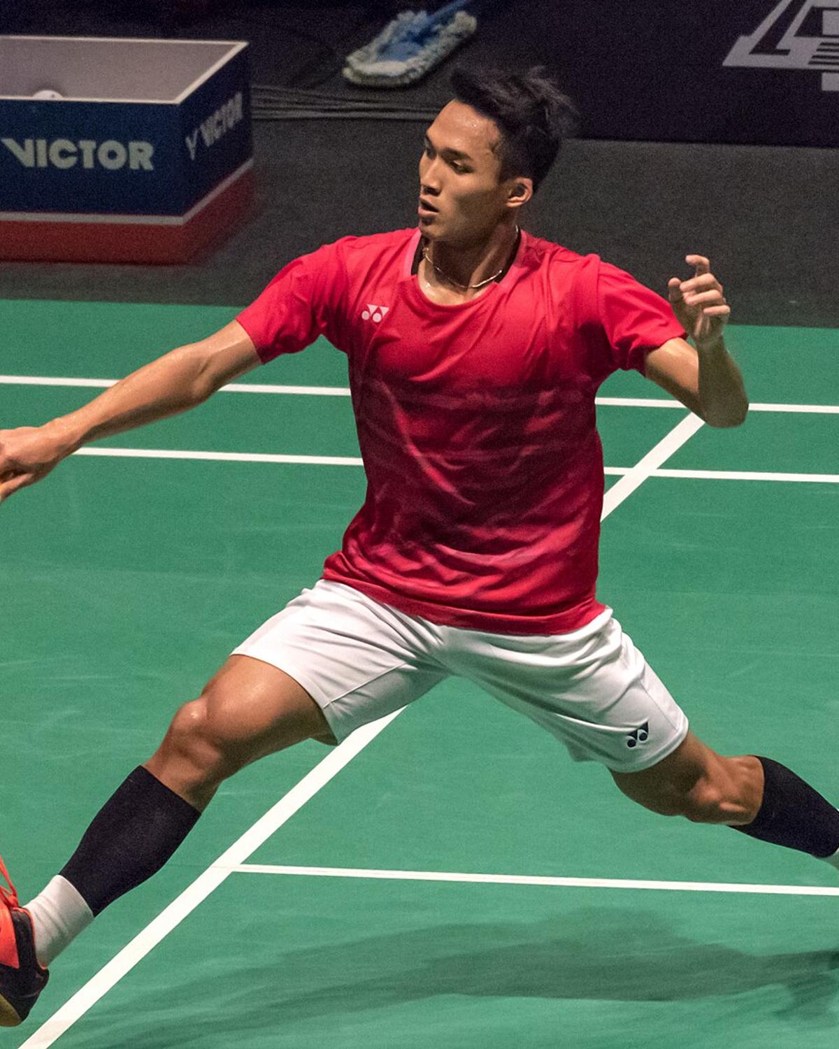 Jonatan Christie playing badminton at the 2017 SEA Games