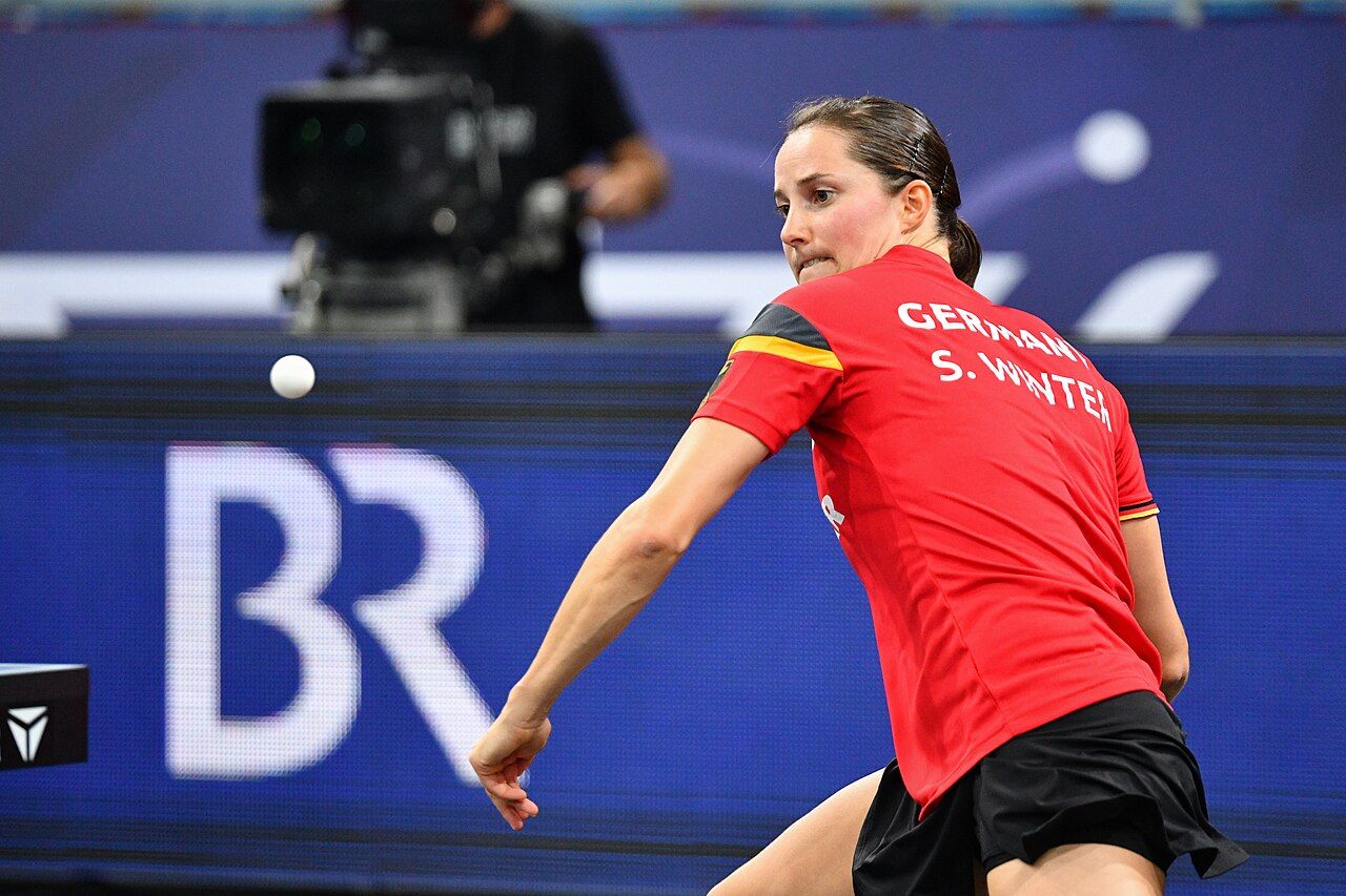 Sabine Winter playing at the 2022 European Championships