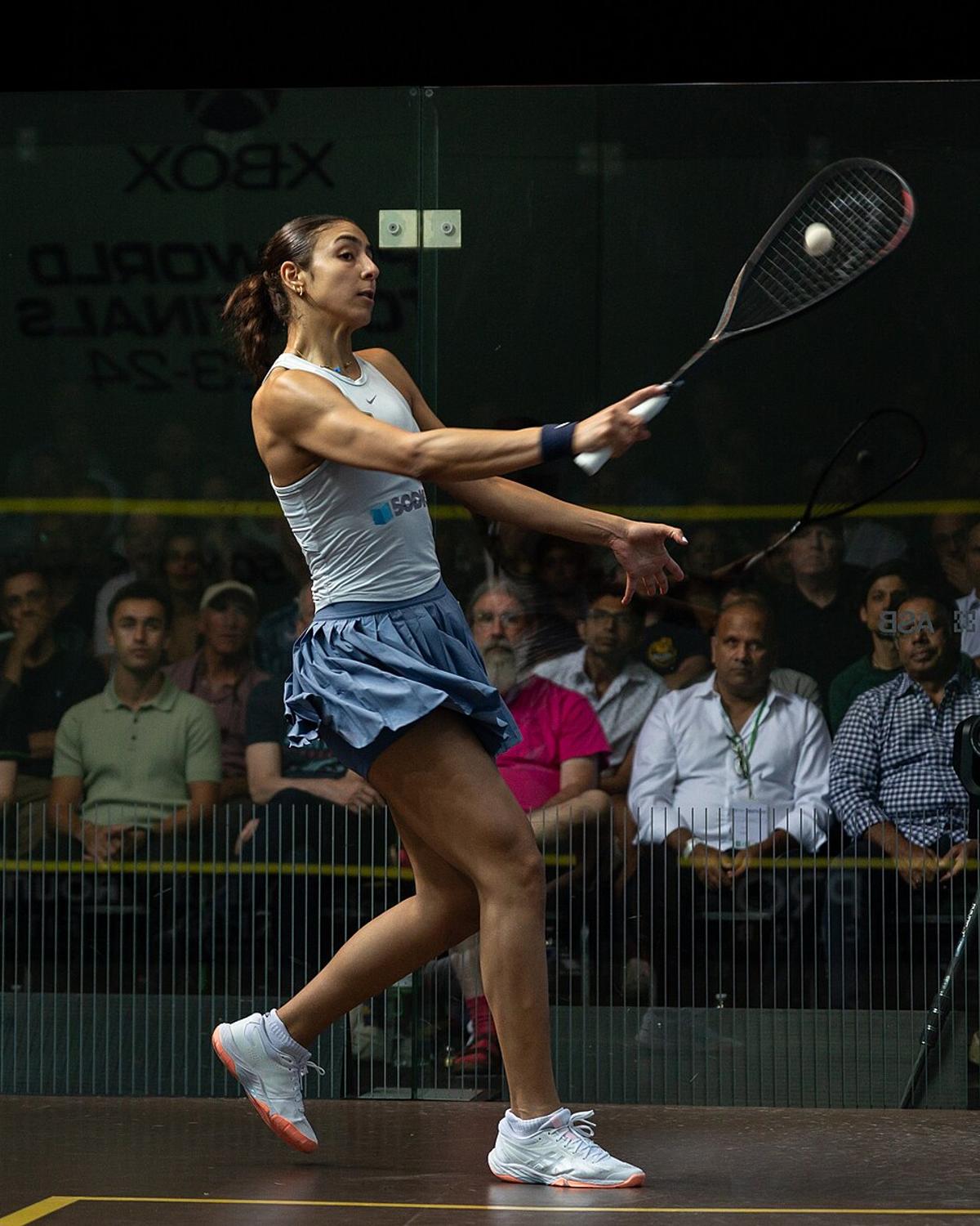 Hania El Hammamy playing squash at the 2023-24 PSA World Tour Finals