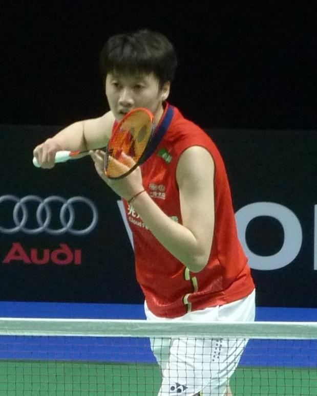 Chen Yufei preparing to serve, 2022