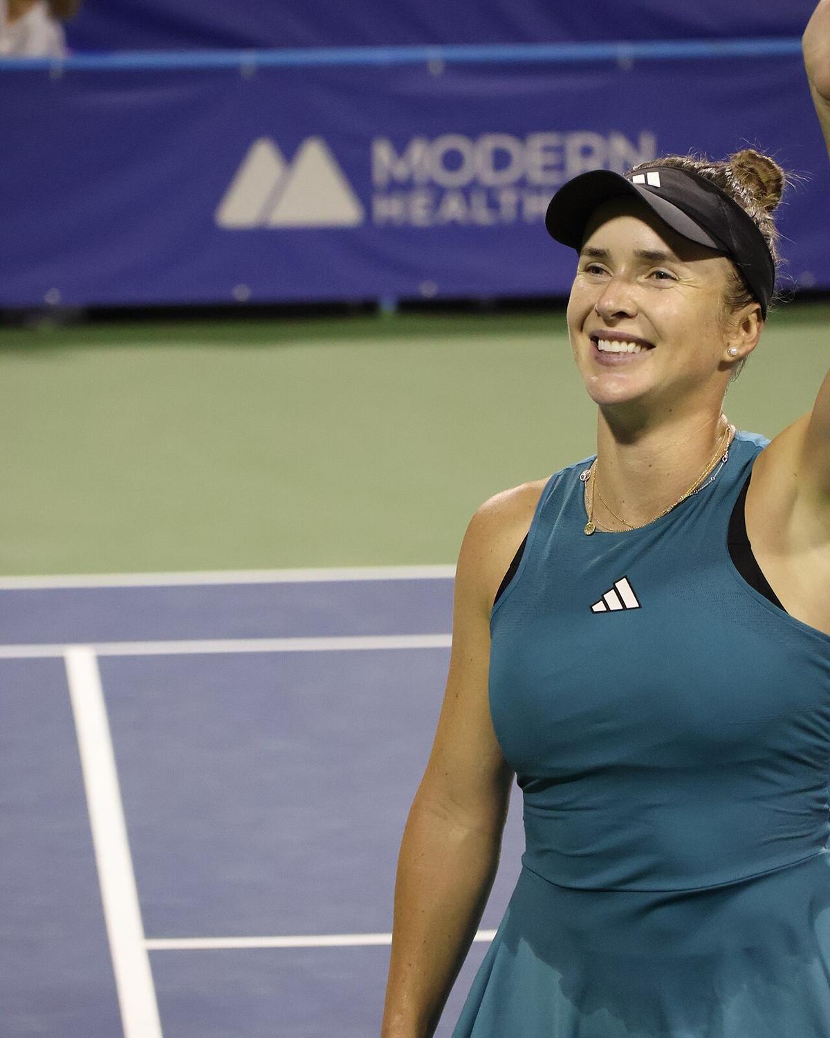 Elina Svitolina on court at the 2023 DC Open