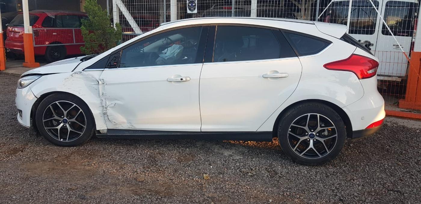 Ford FOCUS TITANIUM 2016