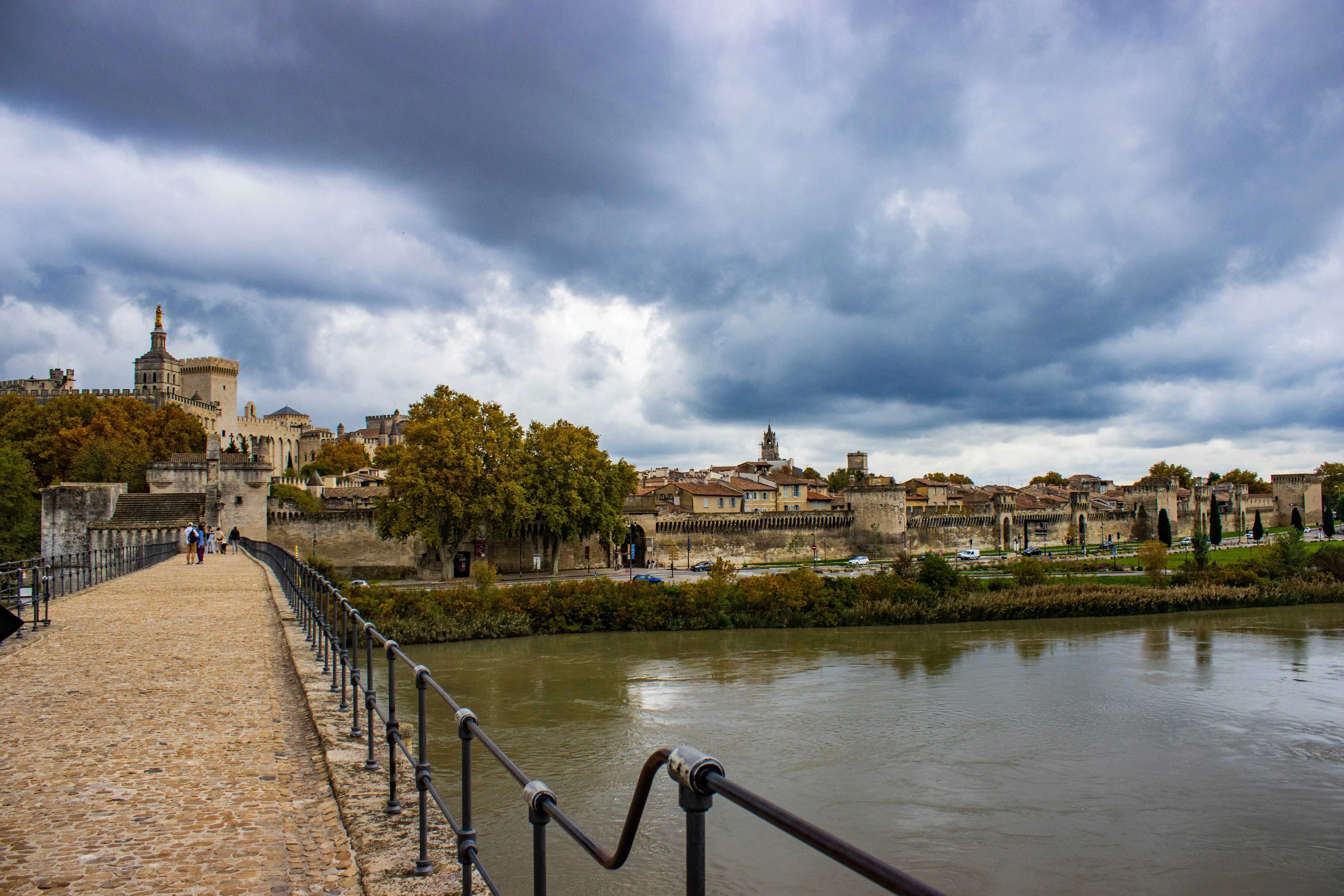 A Flâneur through Avignon