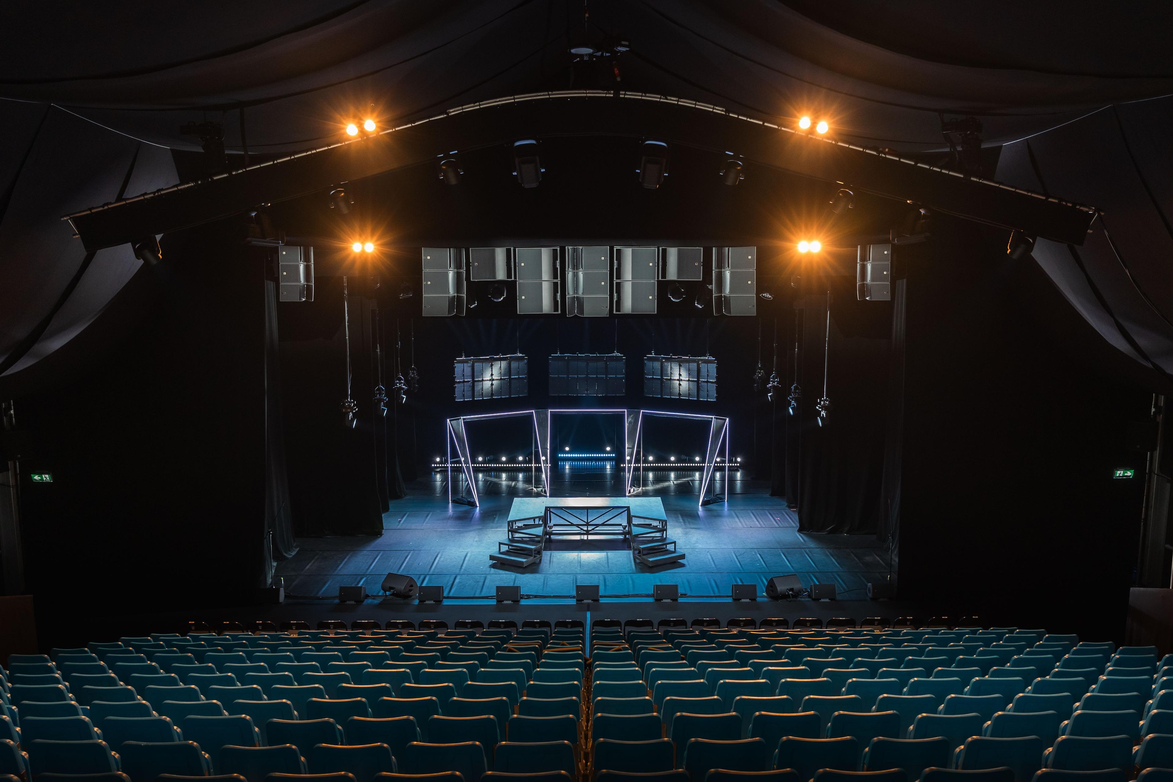 L-Acoustics L-ISA Technology Brings Clarity to New Swiss Mobile Comedy Venue