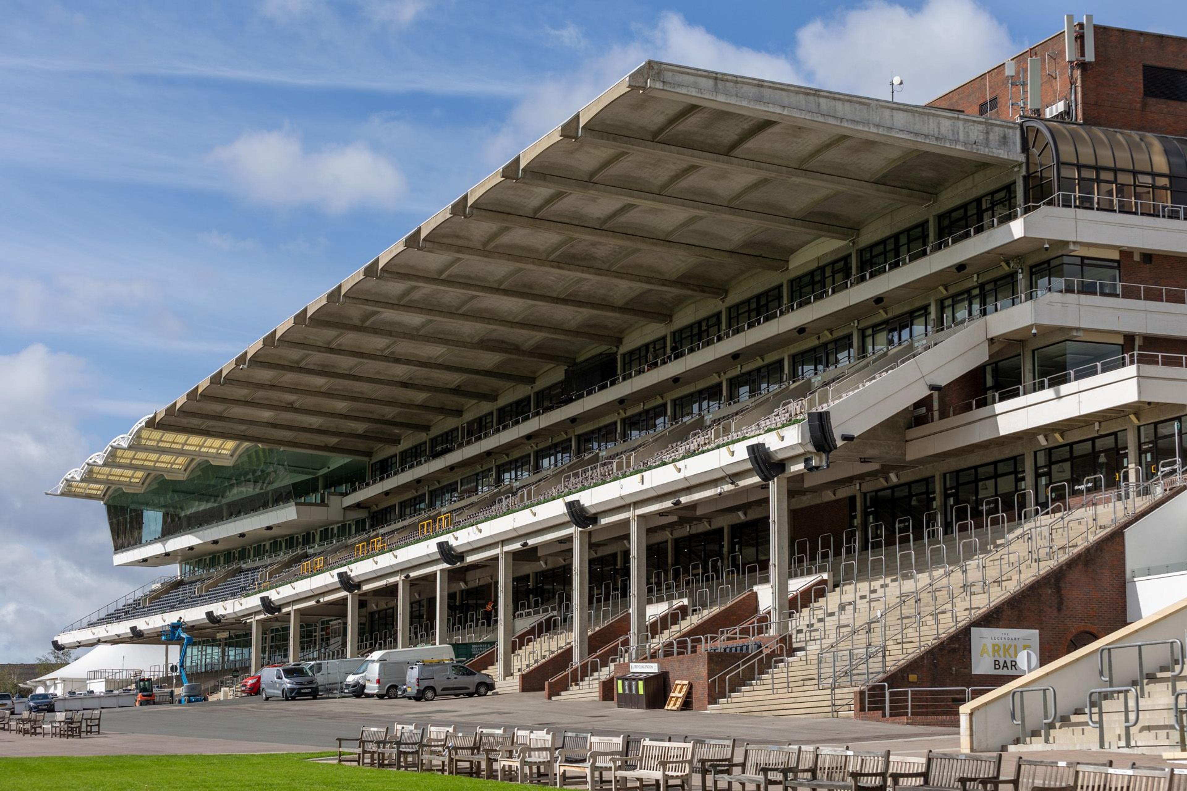 Cheltenham Racecourse Enhances Safety and Spectator Experience with L-Acoustics Sound System Upgrade