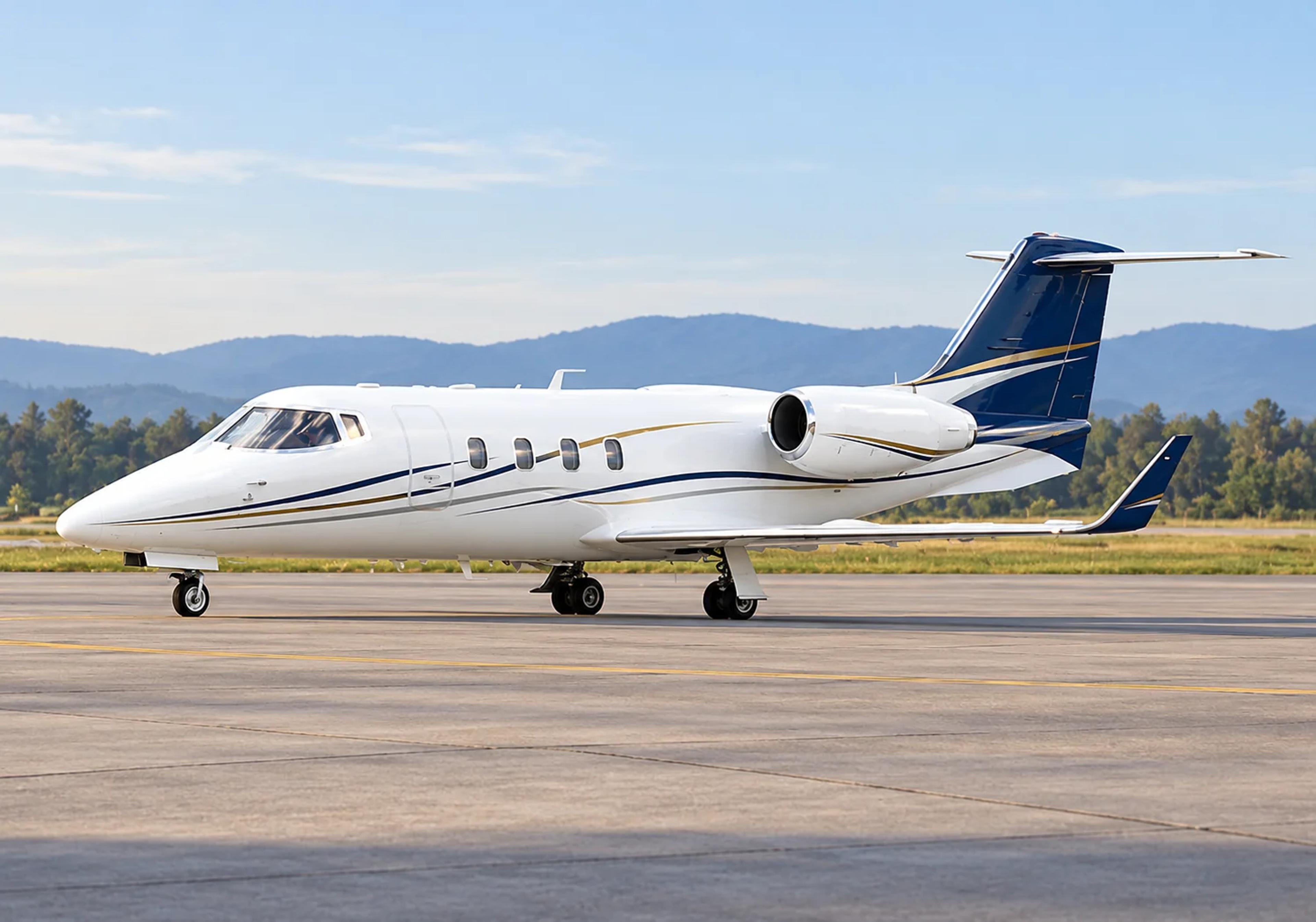 Learjet 55B aircraft