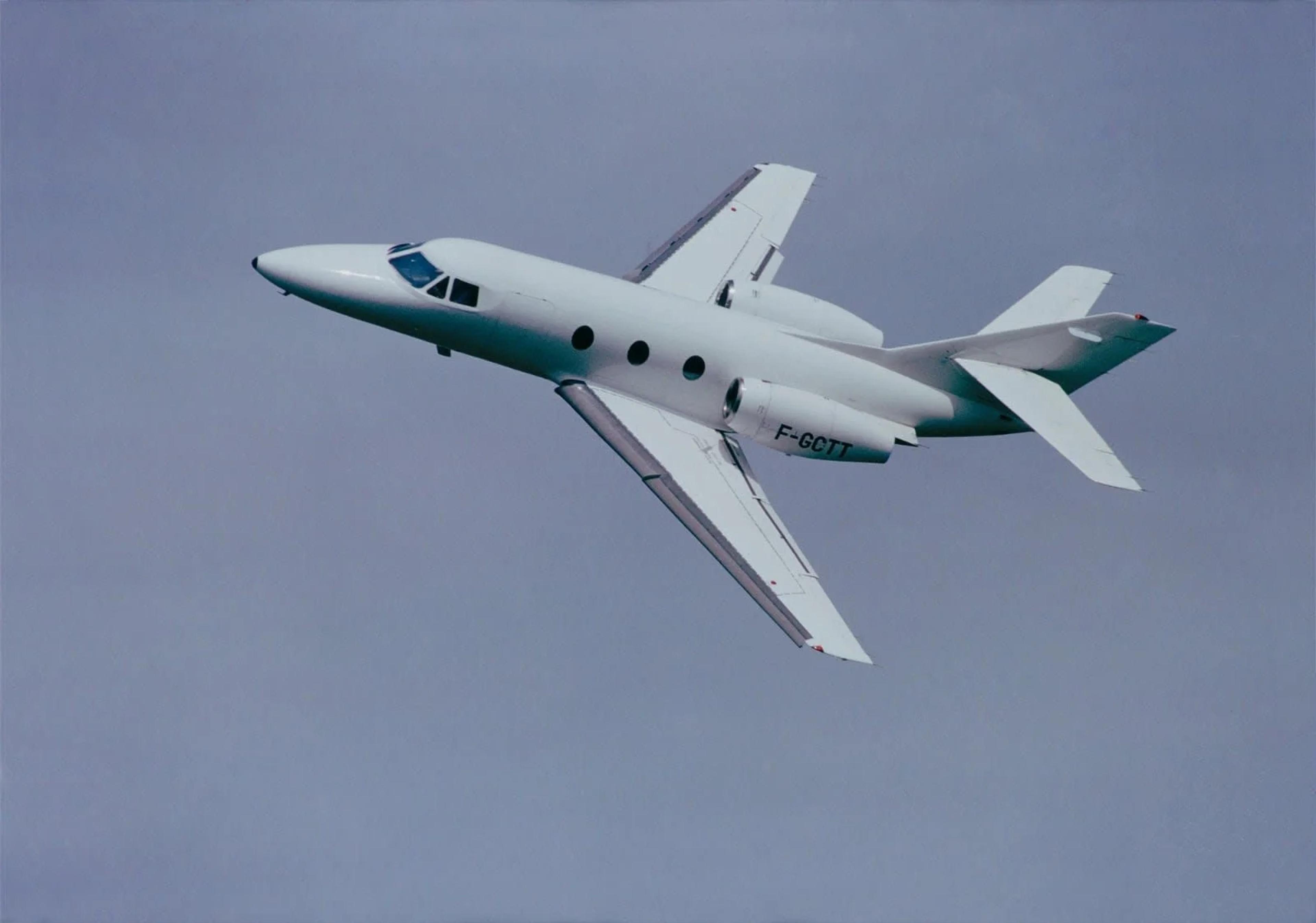 Falcon 10, official Dassault Aviation image.