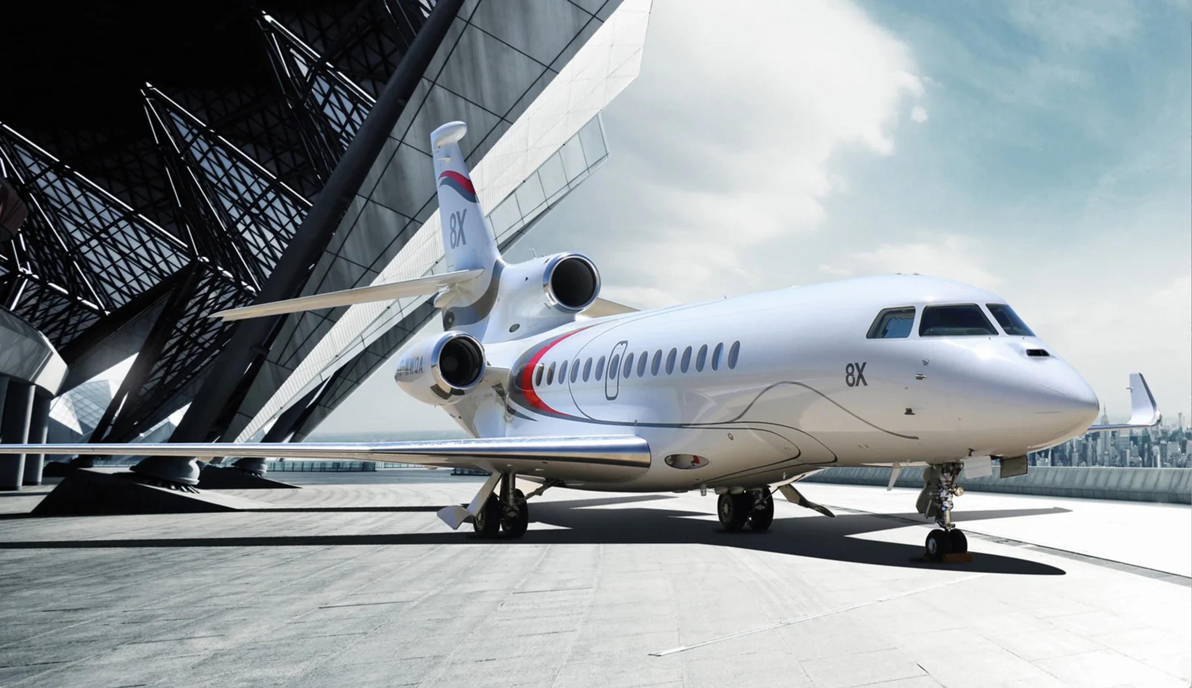 Falcon 8X, official Dassault Aviation image.