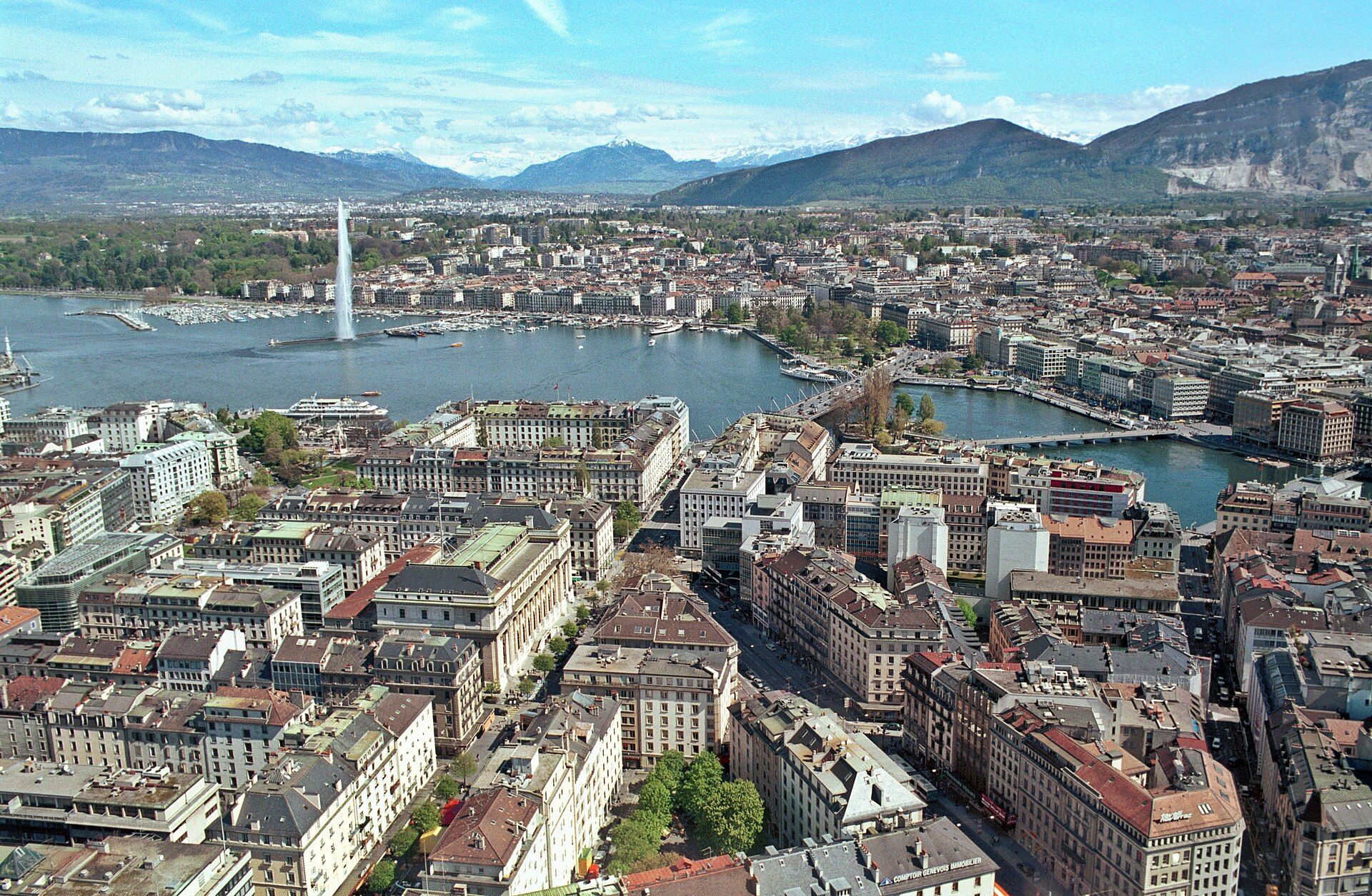 Geneva and its lakefront.