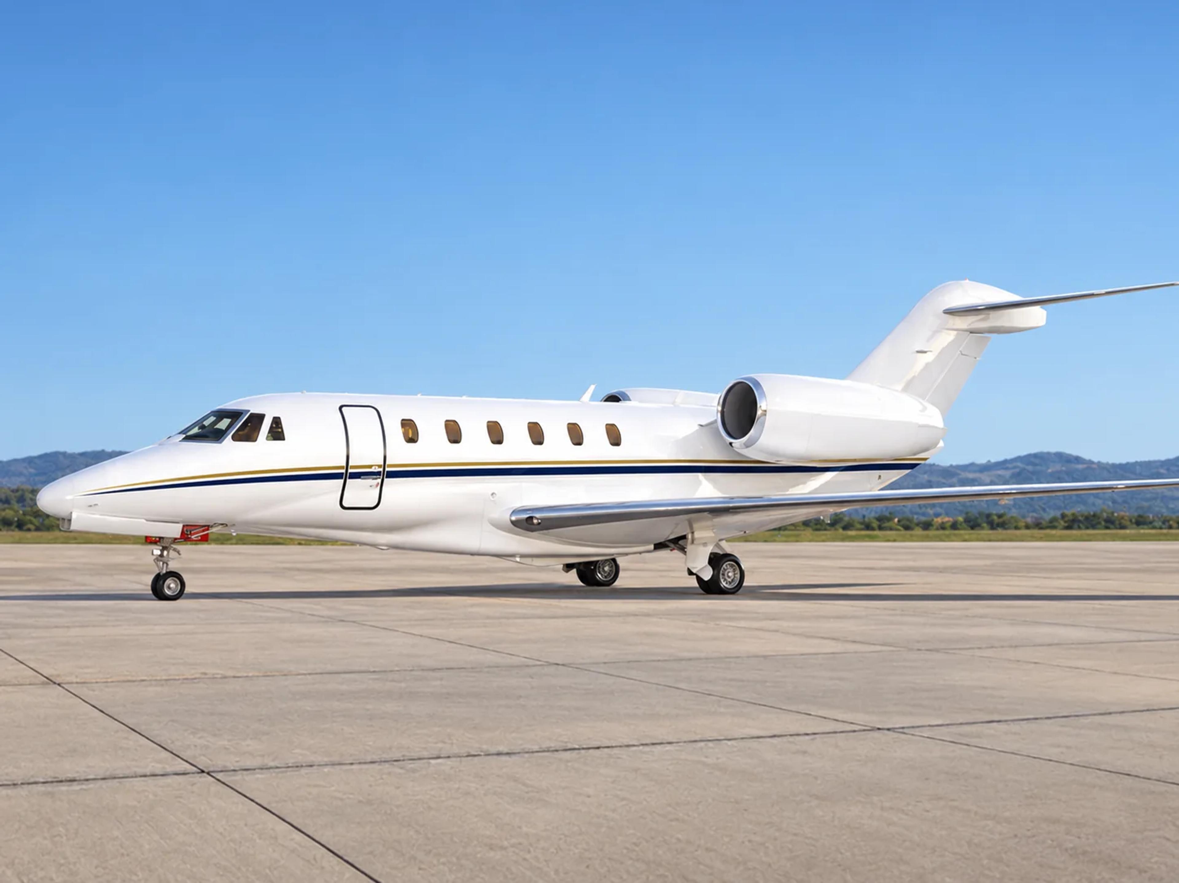 Citation X / 750 editorial illustration