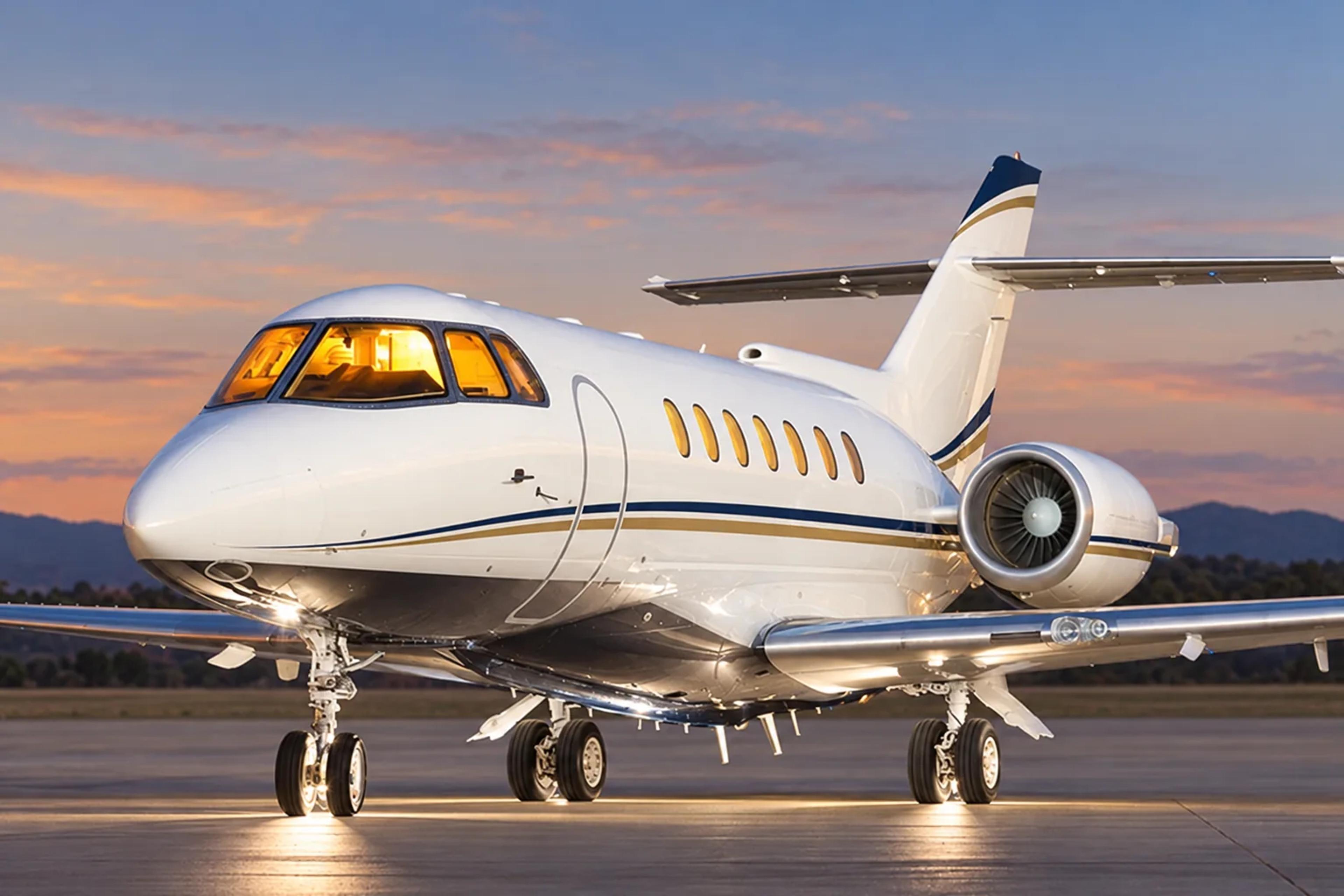 Hawker 1000 editorial illustration
