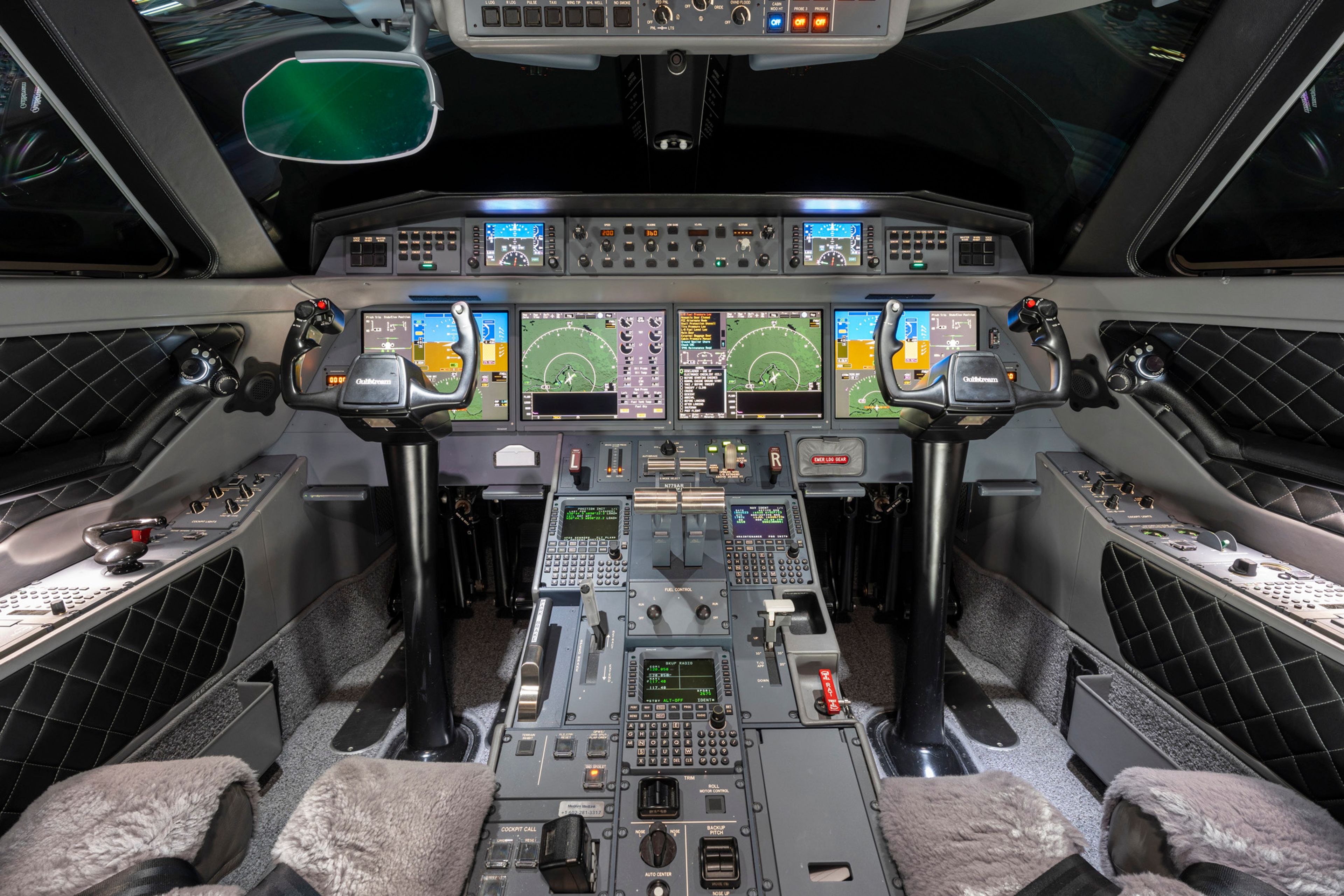 Gulfstream G650ER cockpit