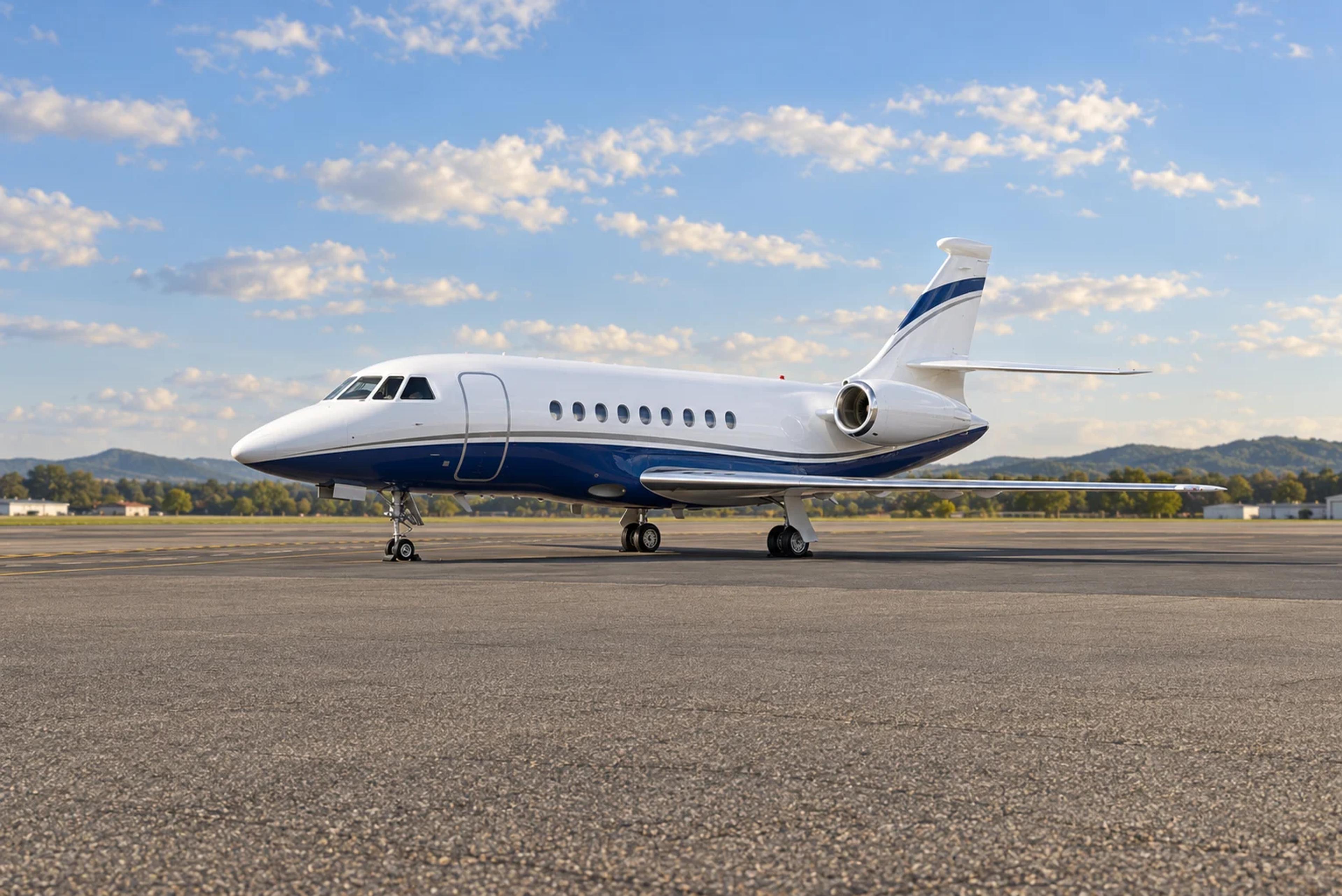Falcon 2000EX EASy exterior illustrating the shared Falcon 2000DX airframe; the DX uses reduced fuel capacity. AI-edited livery and setting.