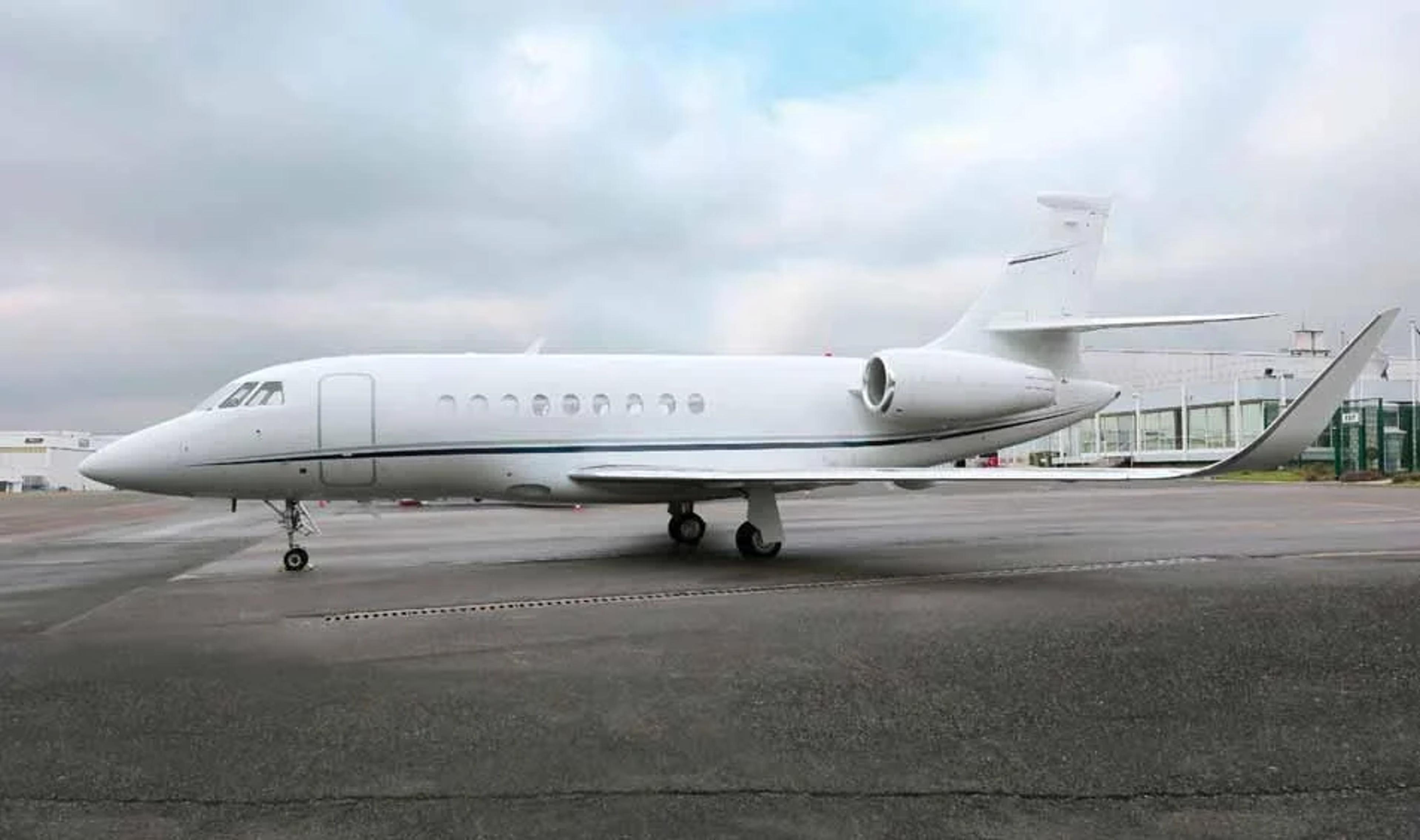 Falcon 2000S, official Dassault Falcon image.