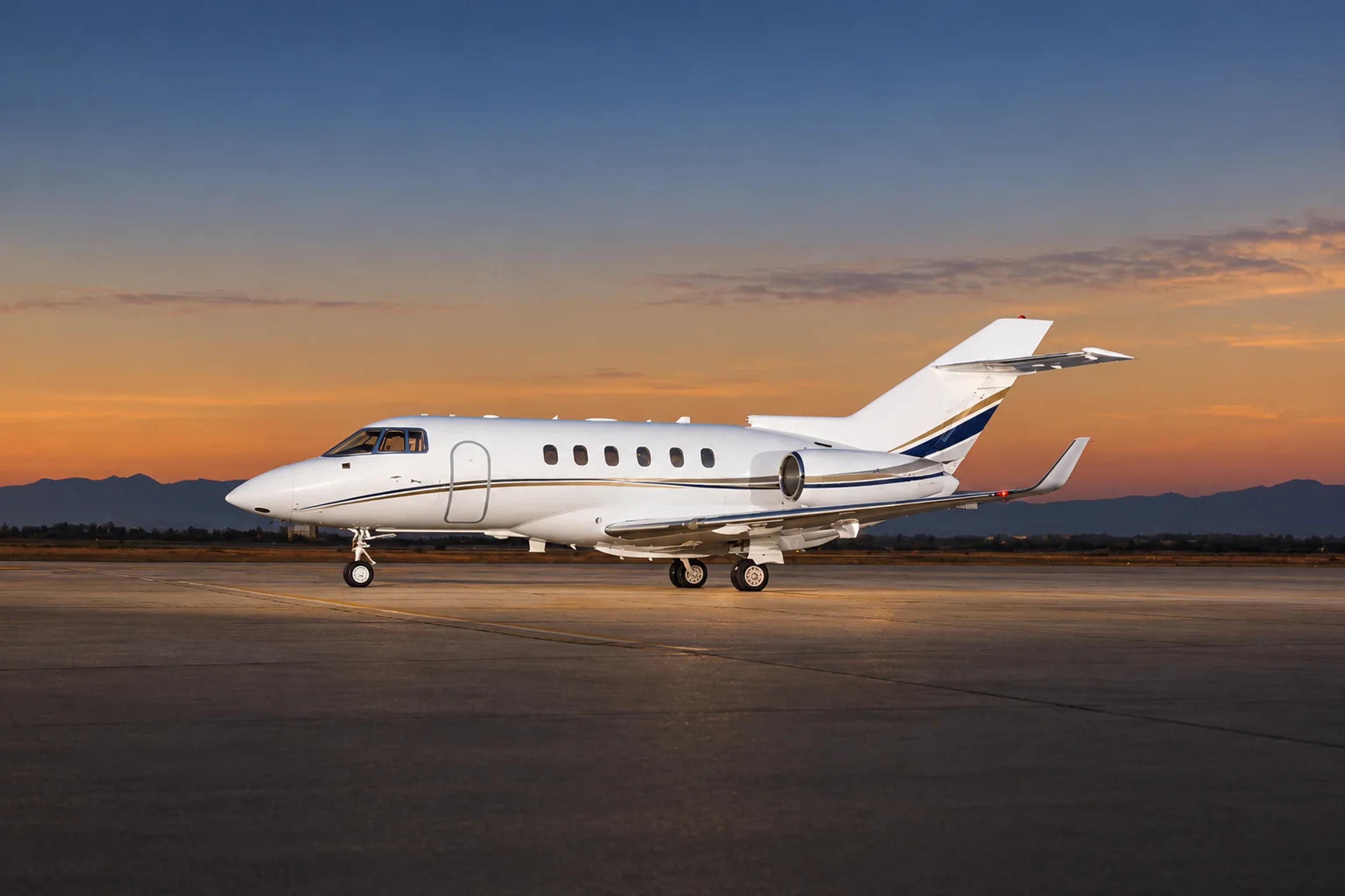 Hawker 850XP editorial illustration