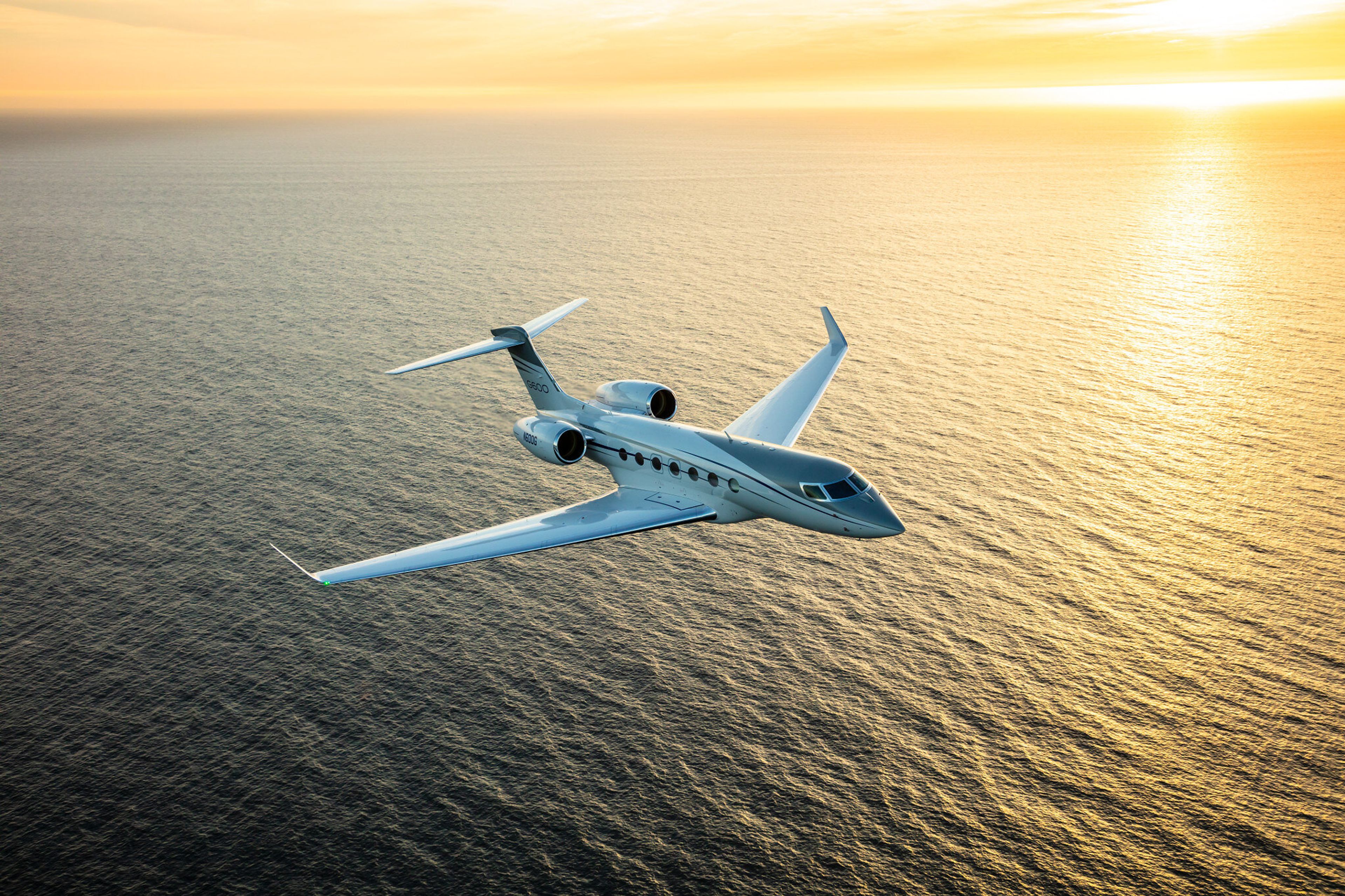 Gulfstream G600 in flight above water