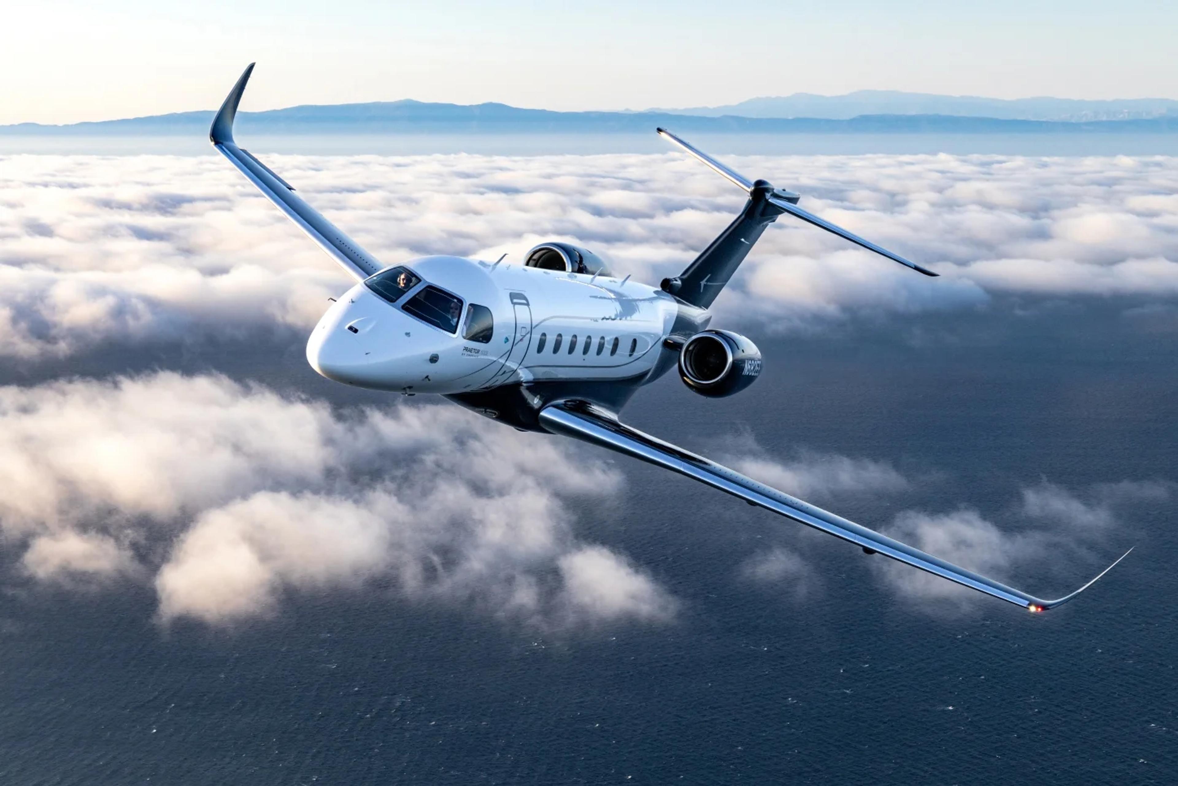 Praetor 600E, official Embraer image.