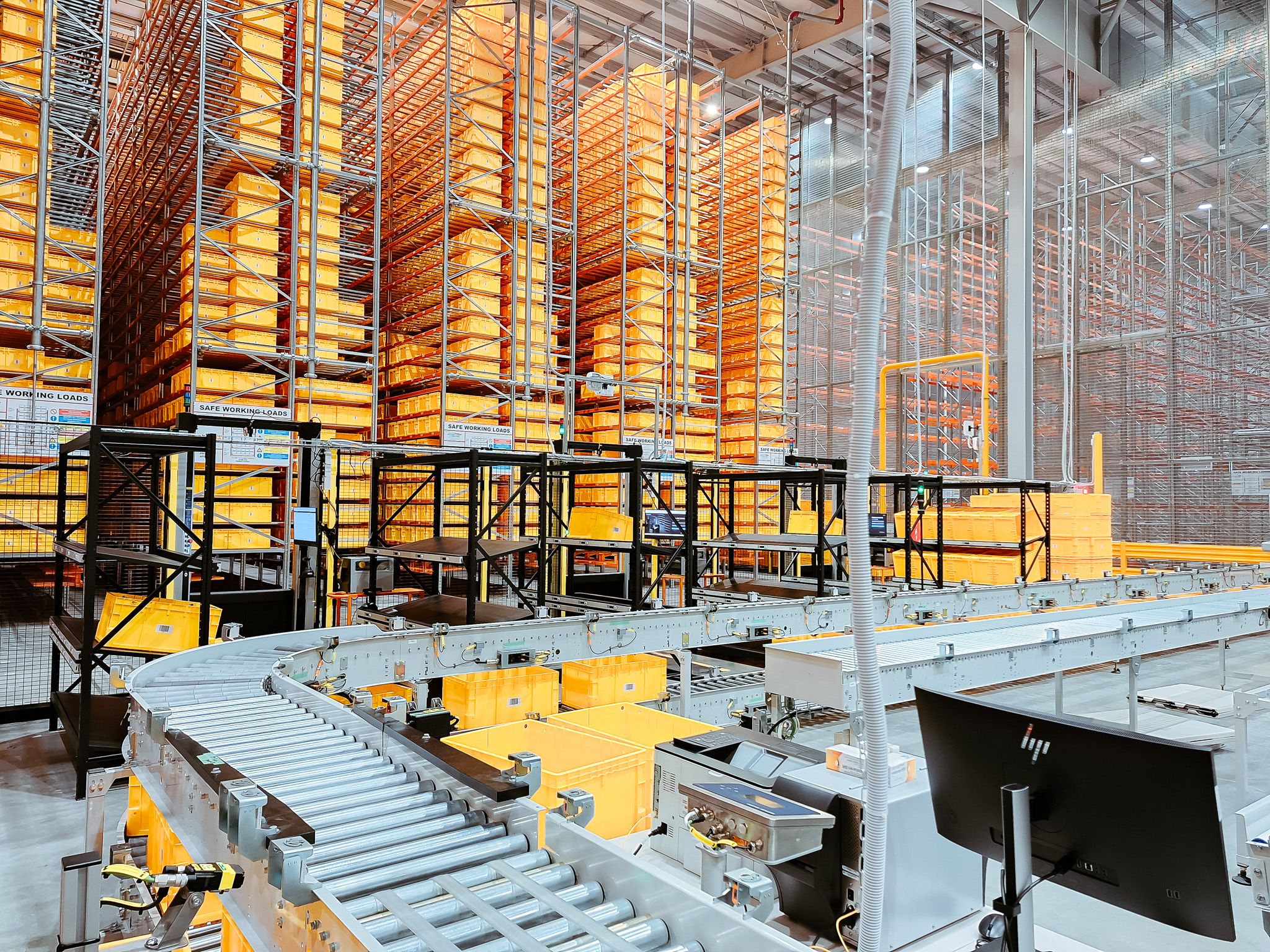 Healthcare Warehouse automation and Robotics